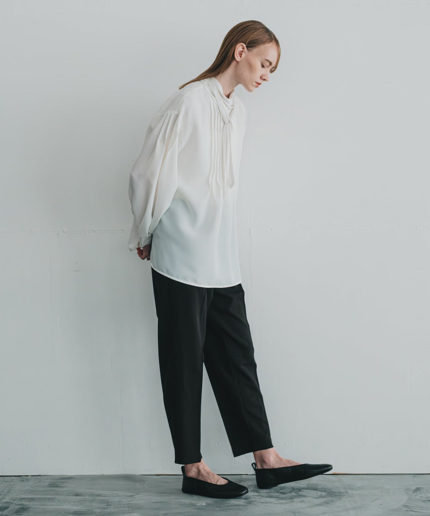centerpress trouser / WHT23HPT4027