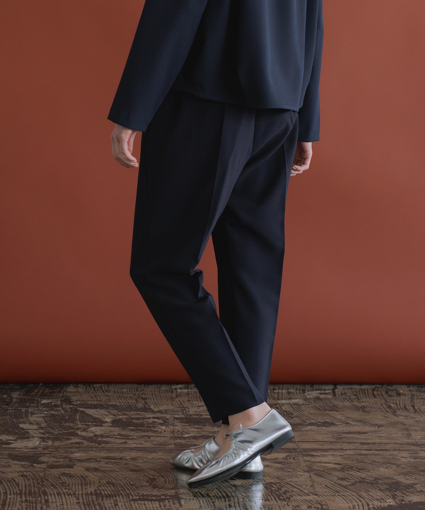 centerpress trouser / WHT23HPT4027