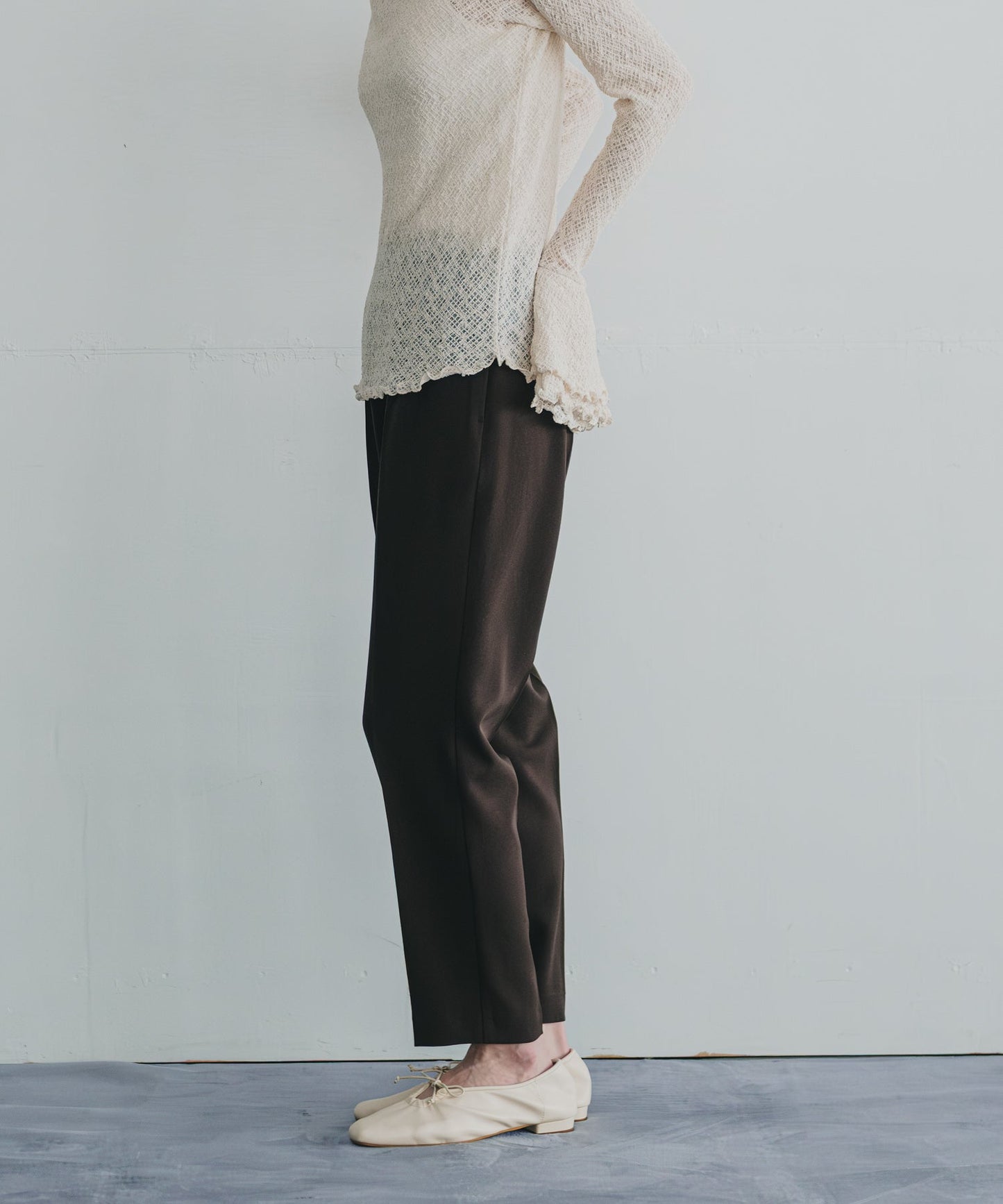 centerpress trouser / WHT23HPT4027