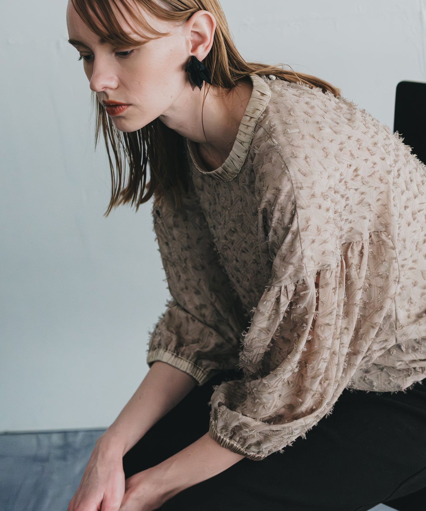 jacquard volume blouse / WHT24FBL4053