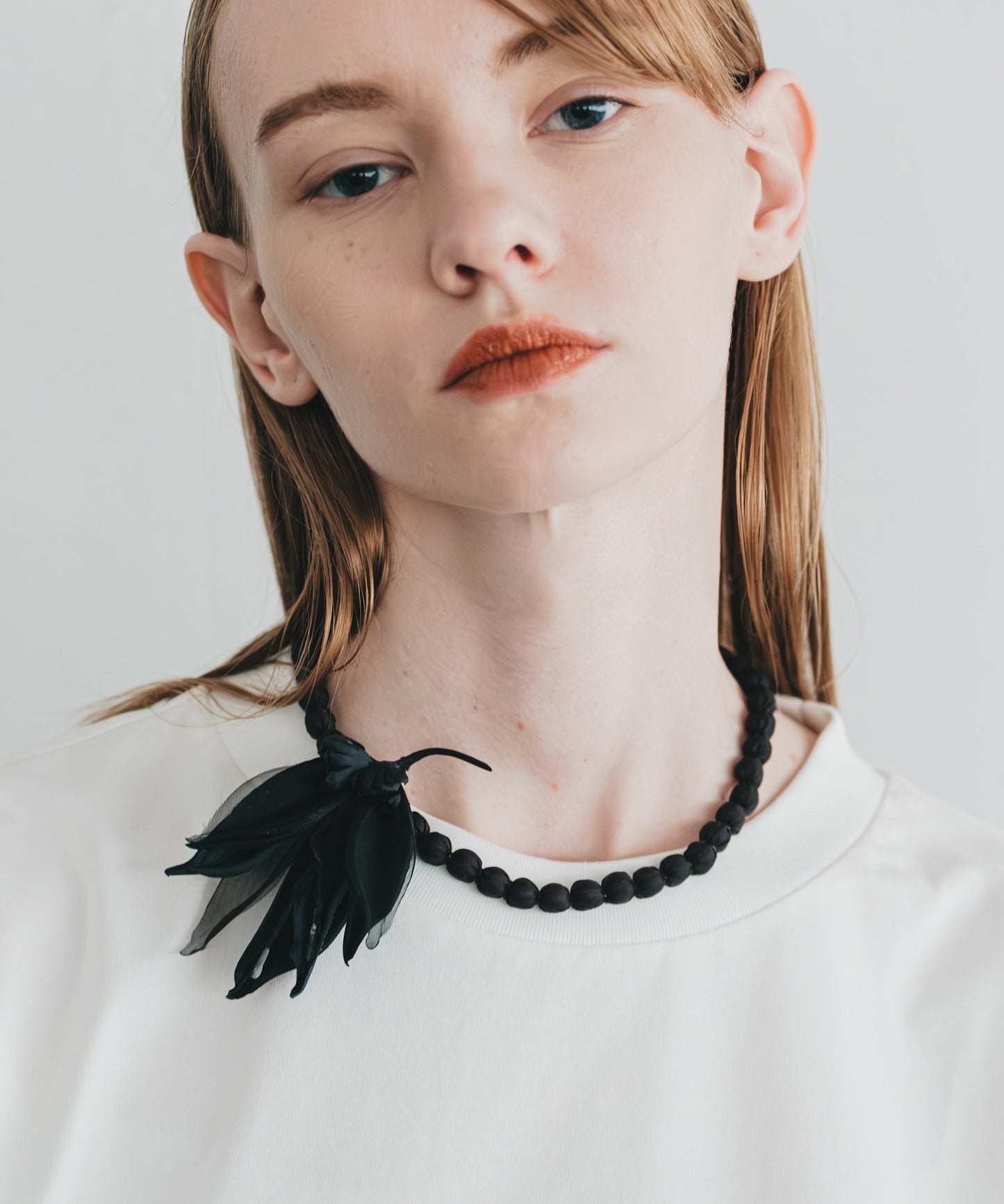 2way sheer leaf necklace/brooch / WHT25FAC4012