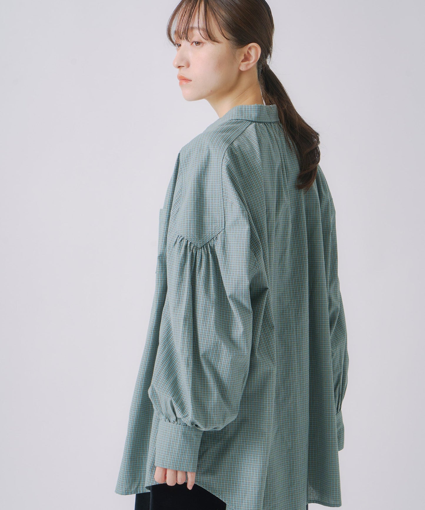 check volume blouse / WHT25FBL4076