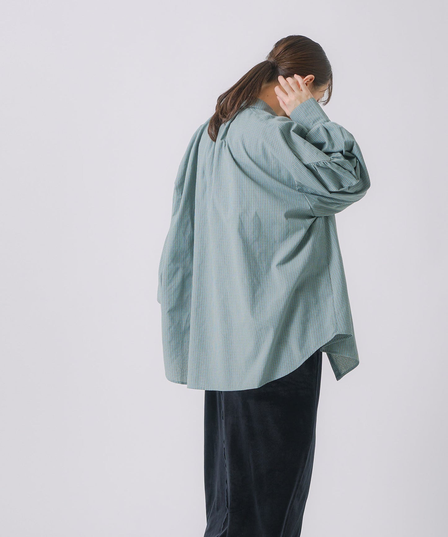 check volume blouse / WHT25FBL4076