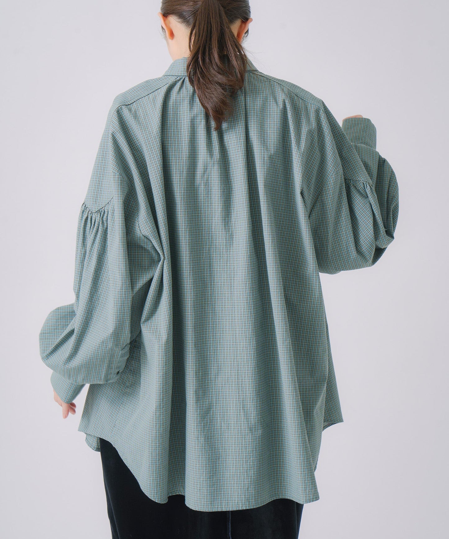 check volume blouse / WHT25FBL4076