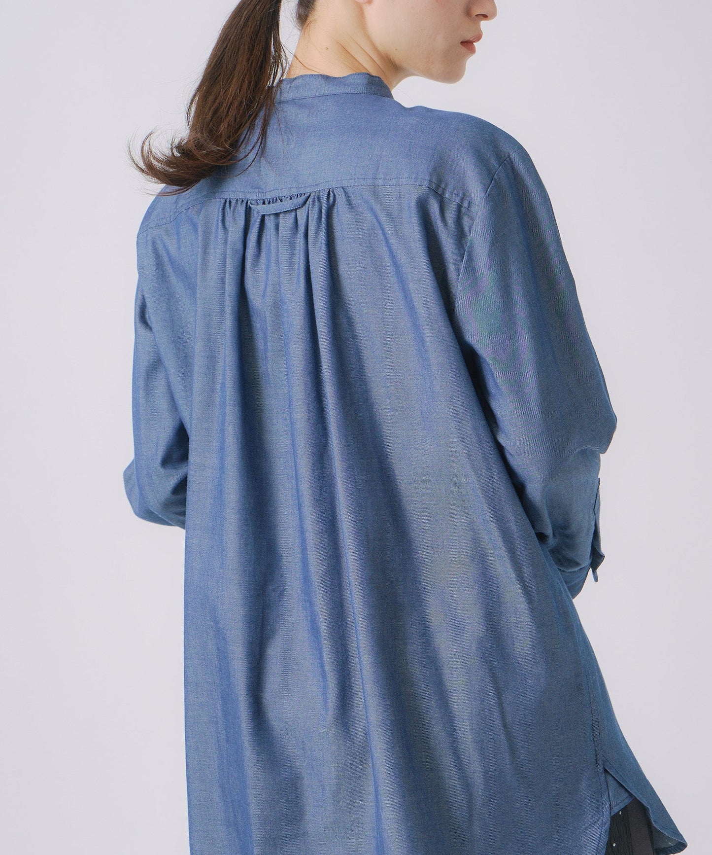 frill dress blouse / WHT25FBL4081