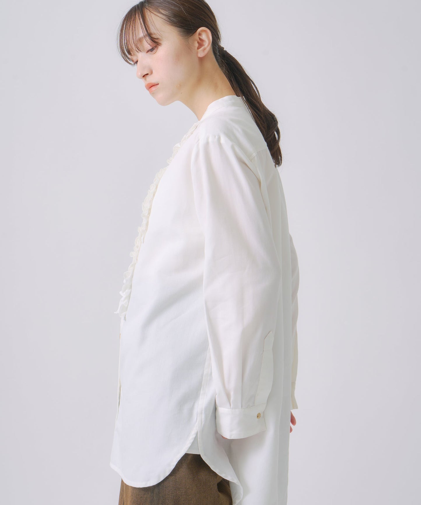 frill dress blouse / WHT25FBL4081