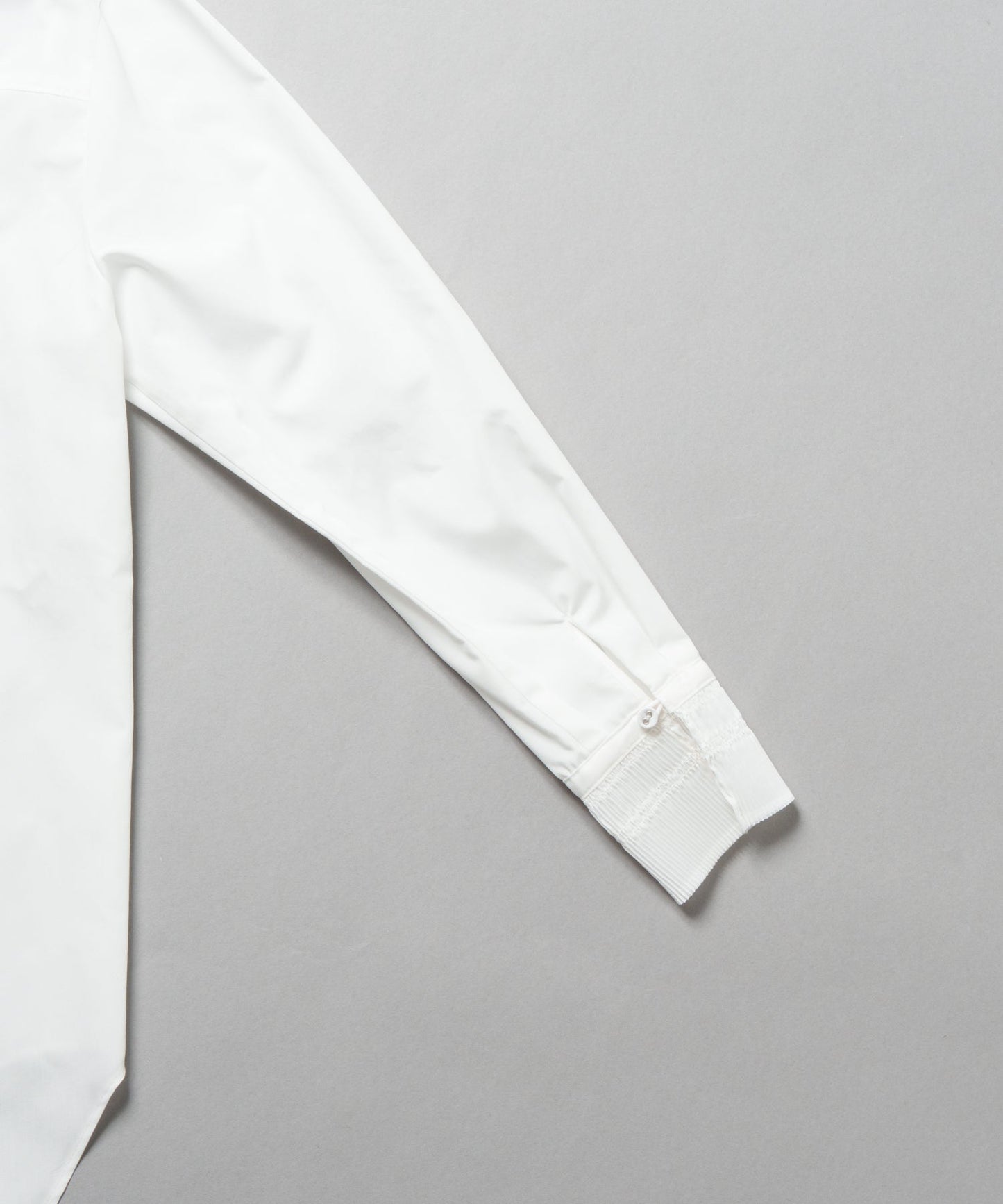 pleats design blouse / WHT25FBL4083
