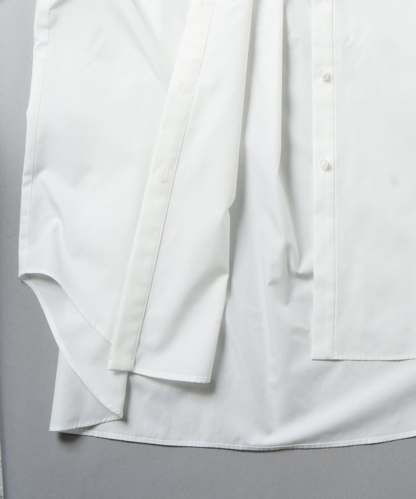 pleats design blouse / WHT25FBL4083