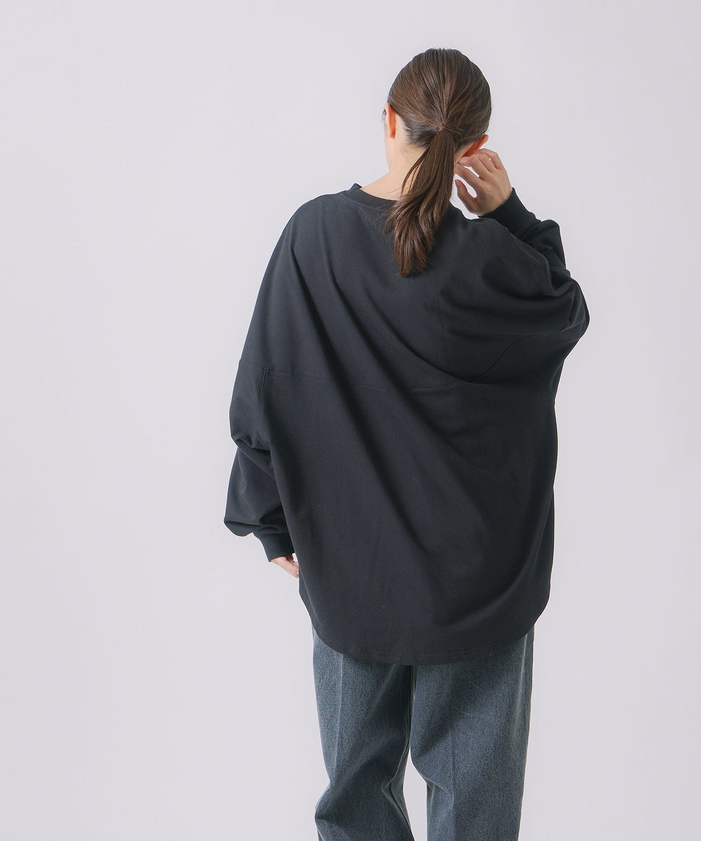 round switch sweat / WHT25FCS4001