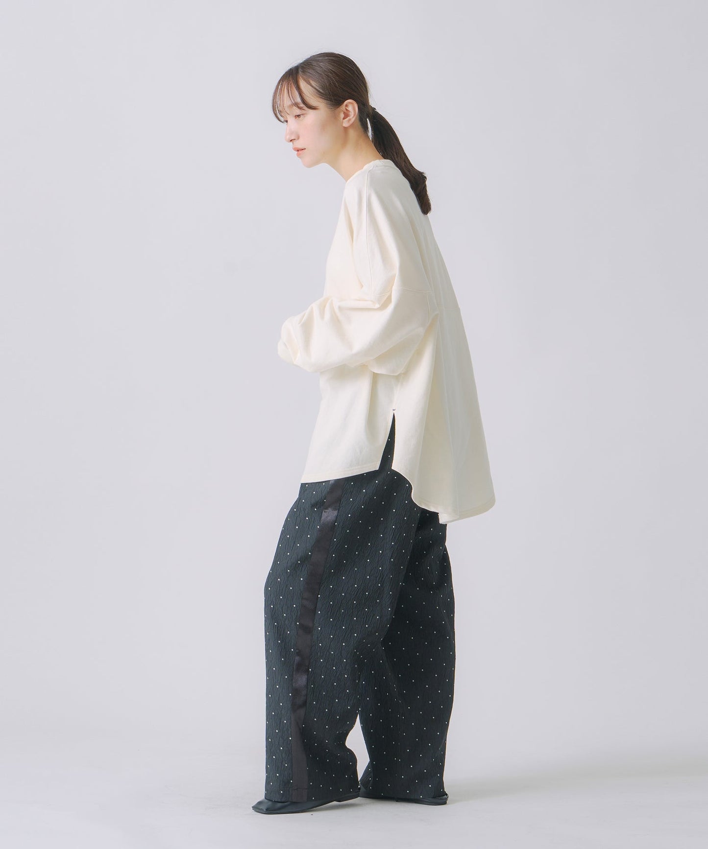 round switch sweat / WHT25FCS4001