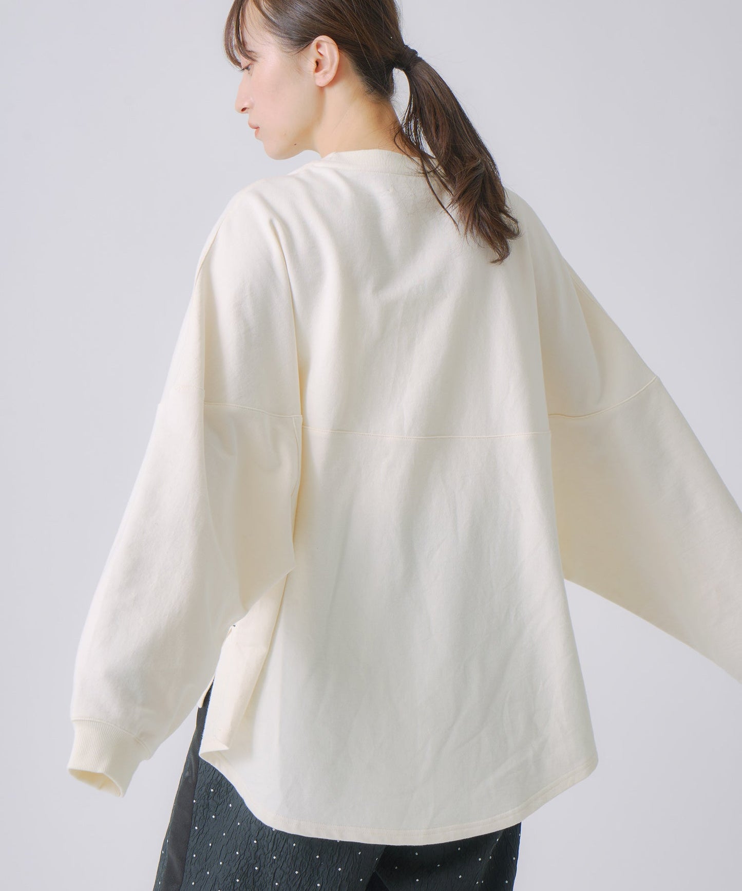 round switch sweat / WHT25FCS4001