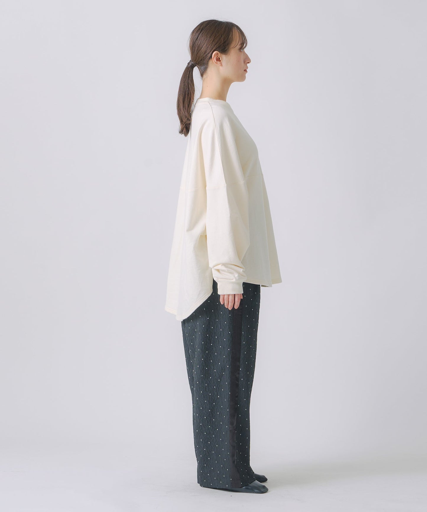 round switch sweat / WHT25FCS4001