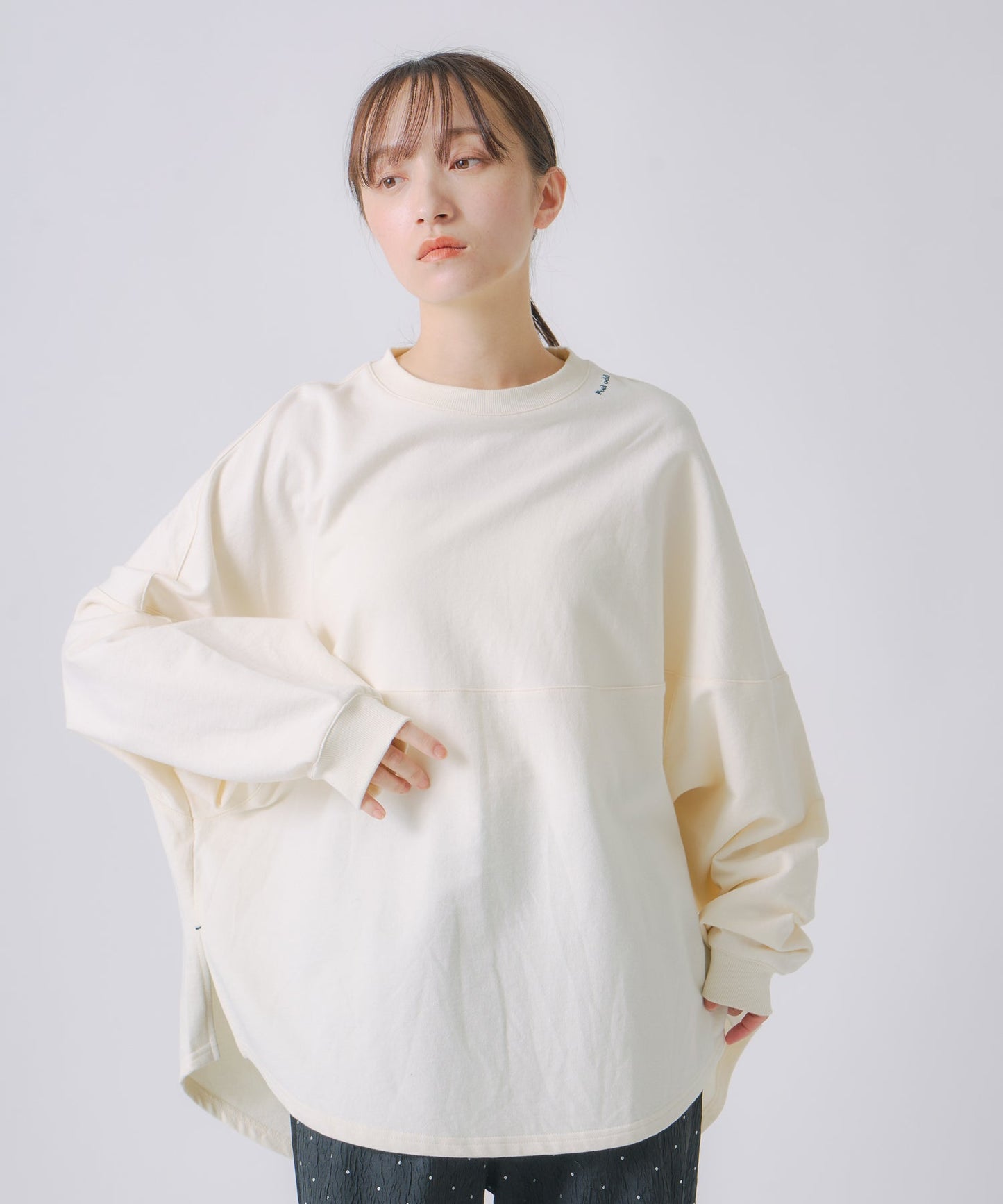 round switch sweat / WHT25FCS4001
