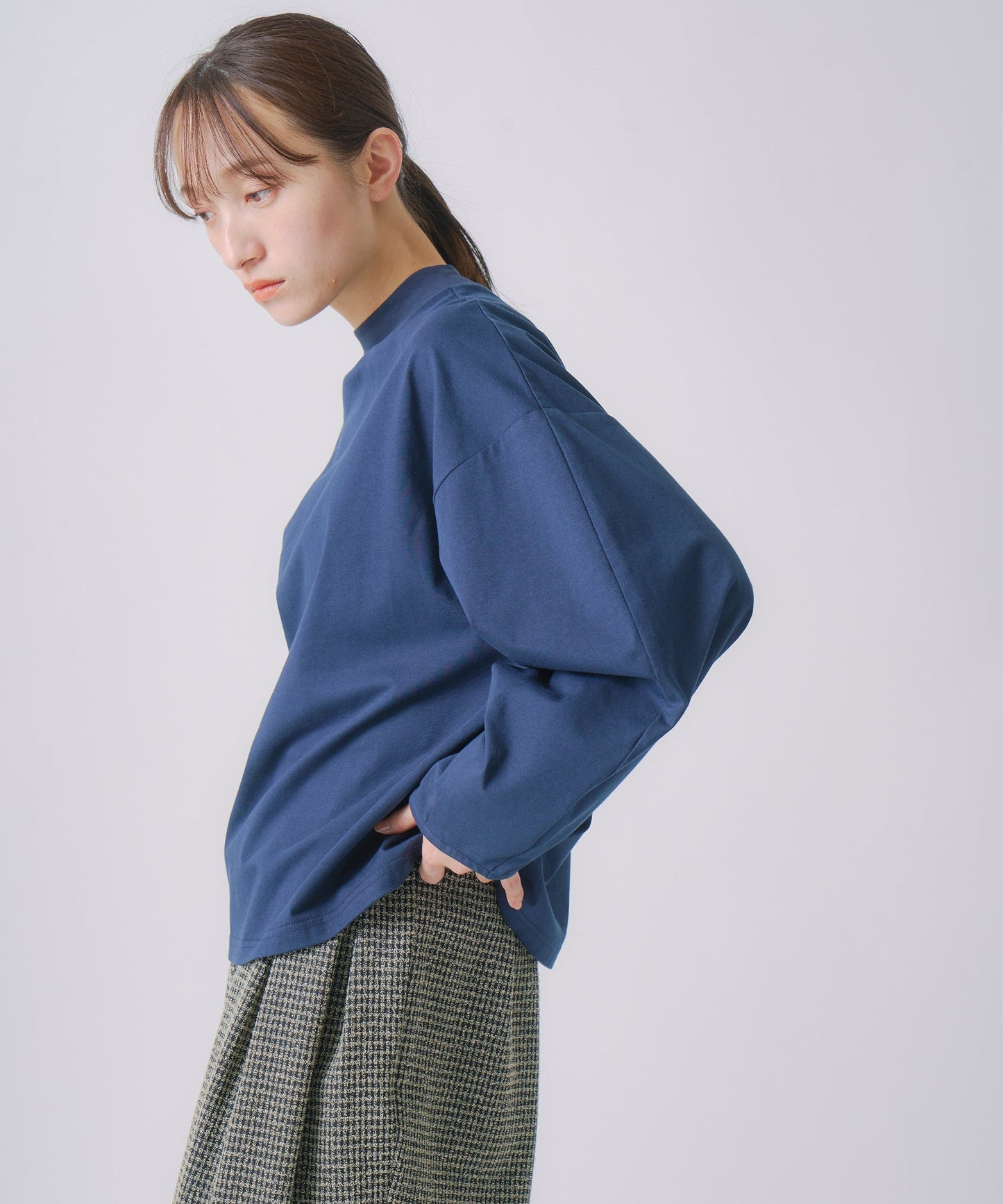 curve sleeve tee / WHT25FCS4002