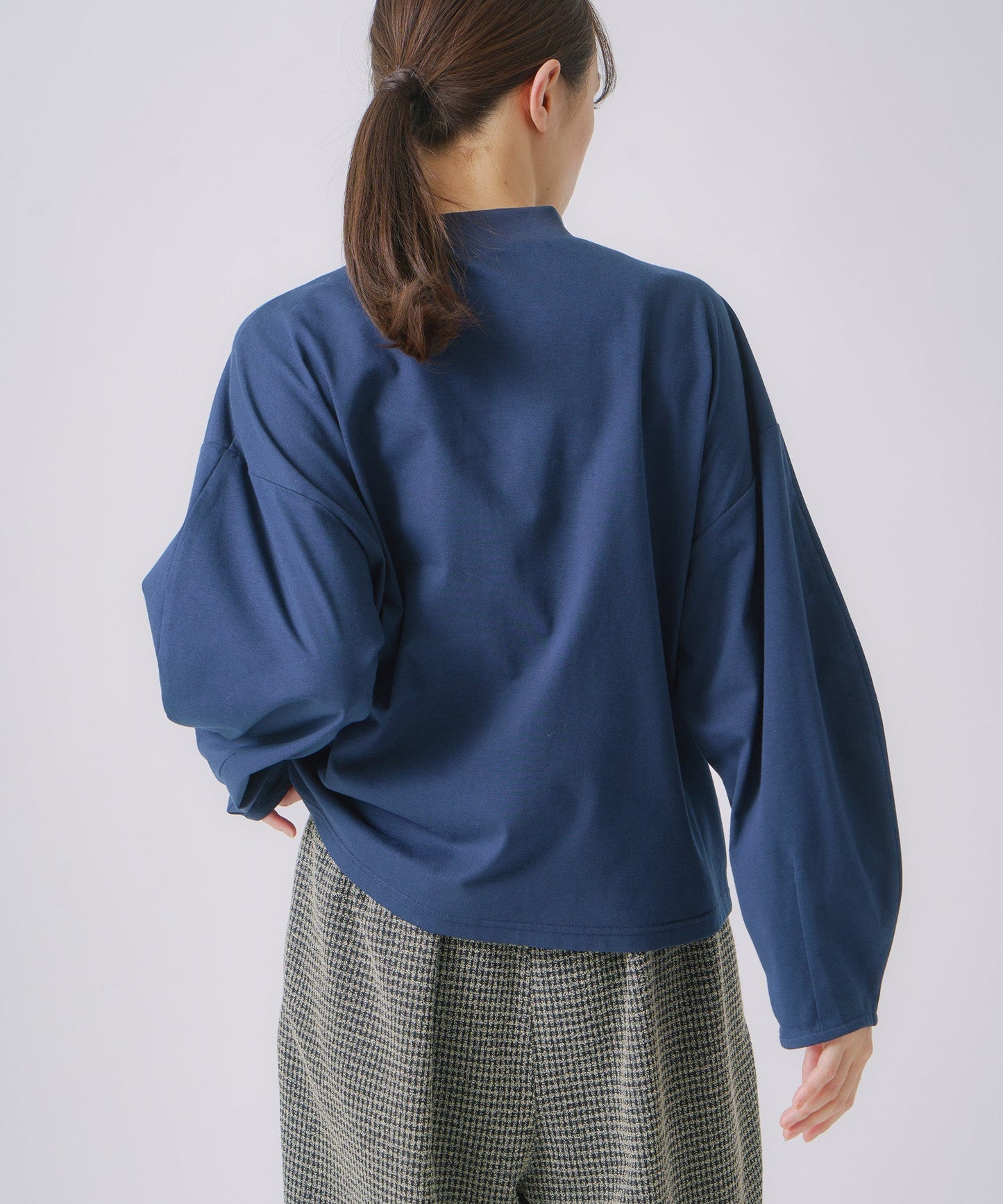 curve sleeve tee / WHT25FCS4002