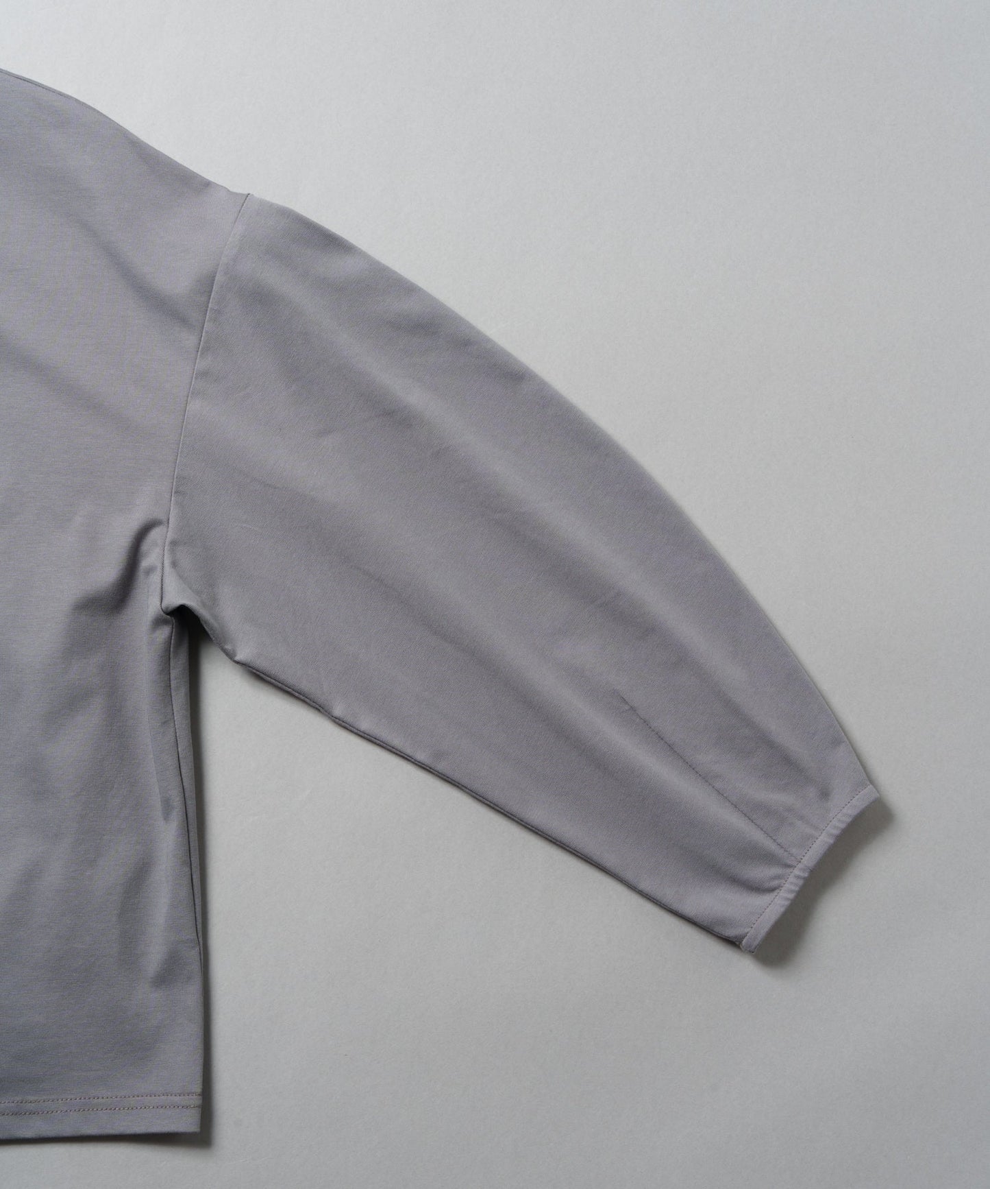 curve sleeve tee / WHT25FCS4002