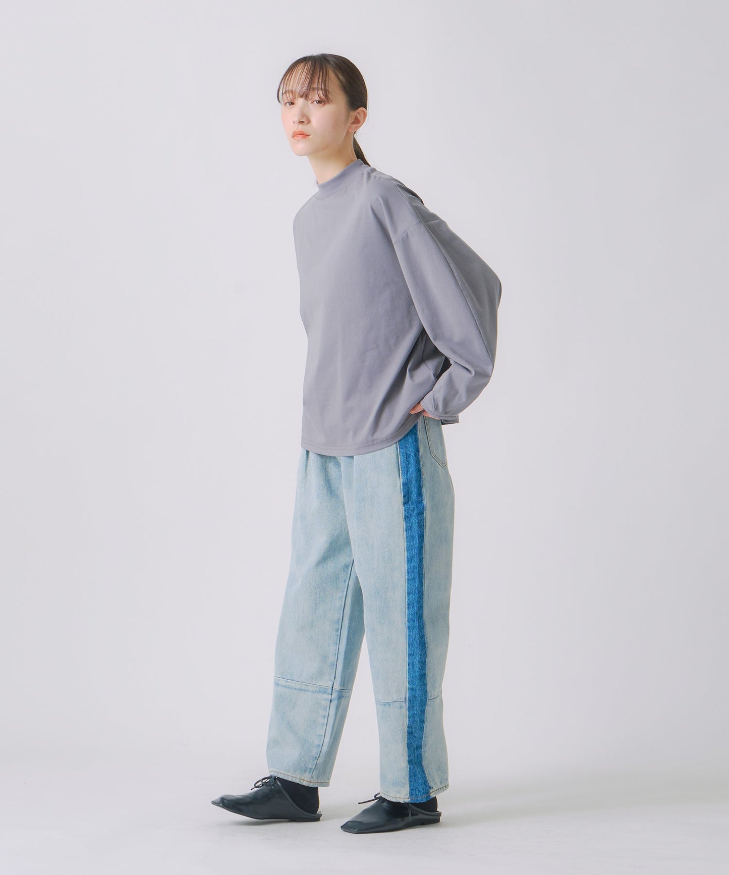 curve sleeve tee / WHT25FCS4002