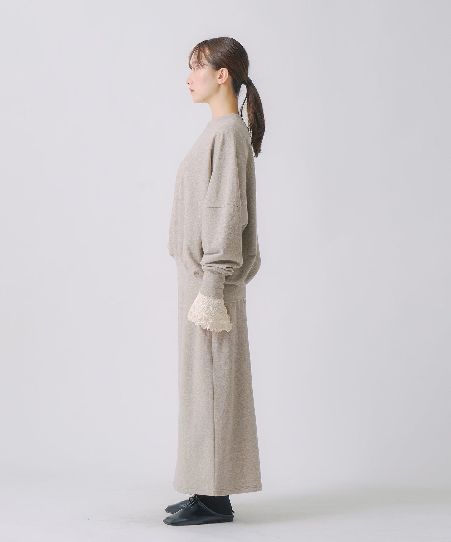 asymmetry glitter sweat / WHT25FCS4003