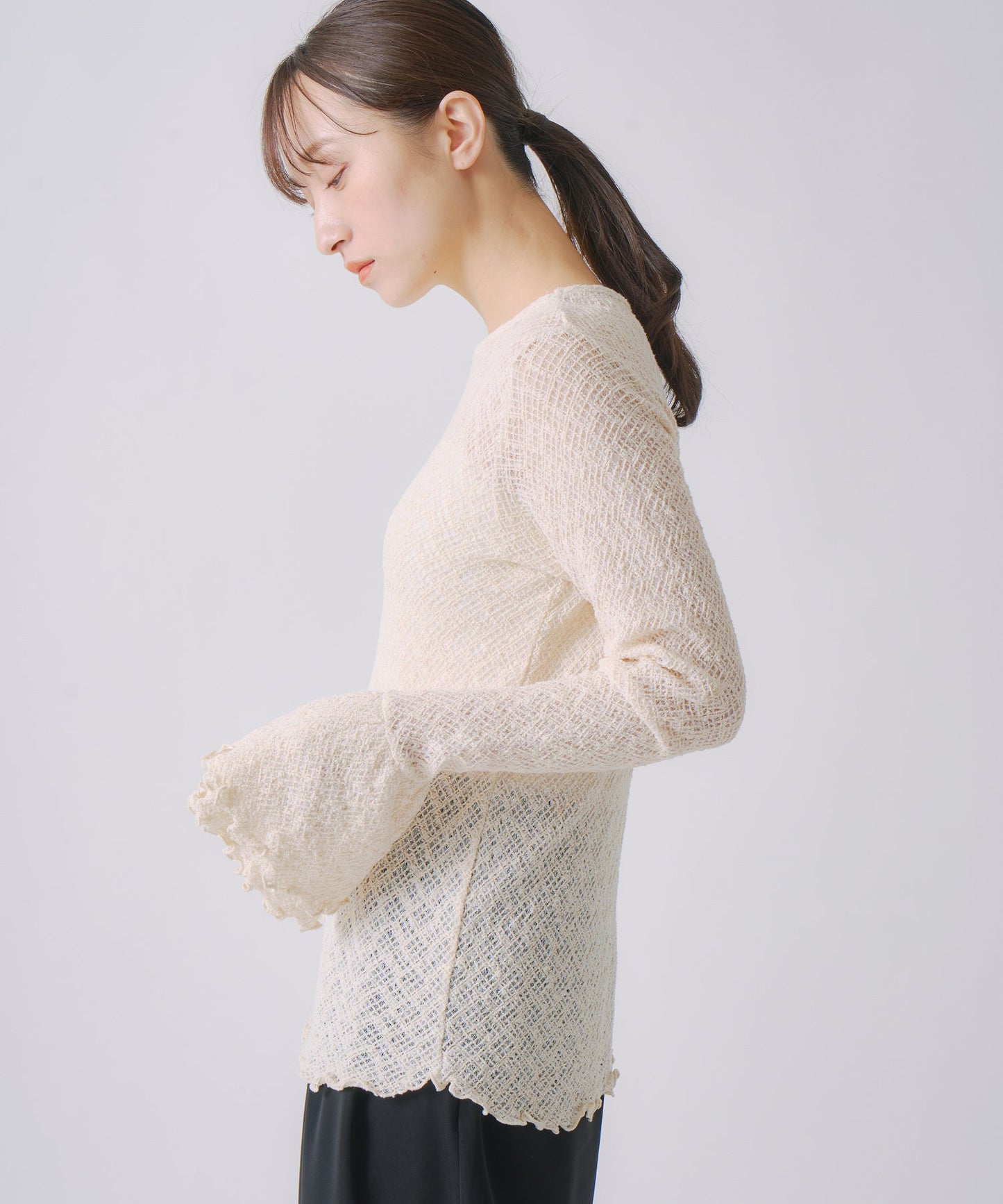 frill flare lace tops / WHT25FCS4004