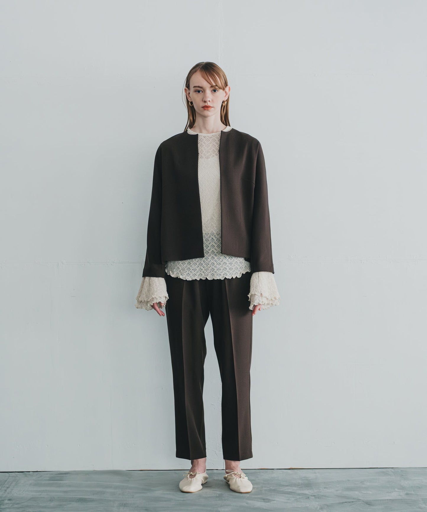 frill flare lace tops / WHT25FCS4004
