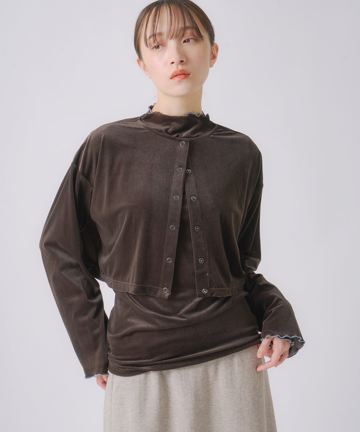 sheer velour cardigan / WHT25FCS4005