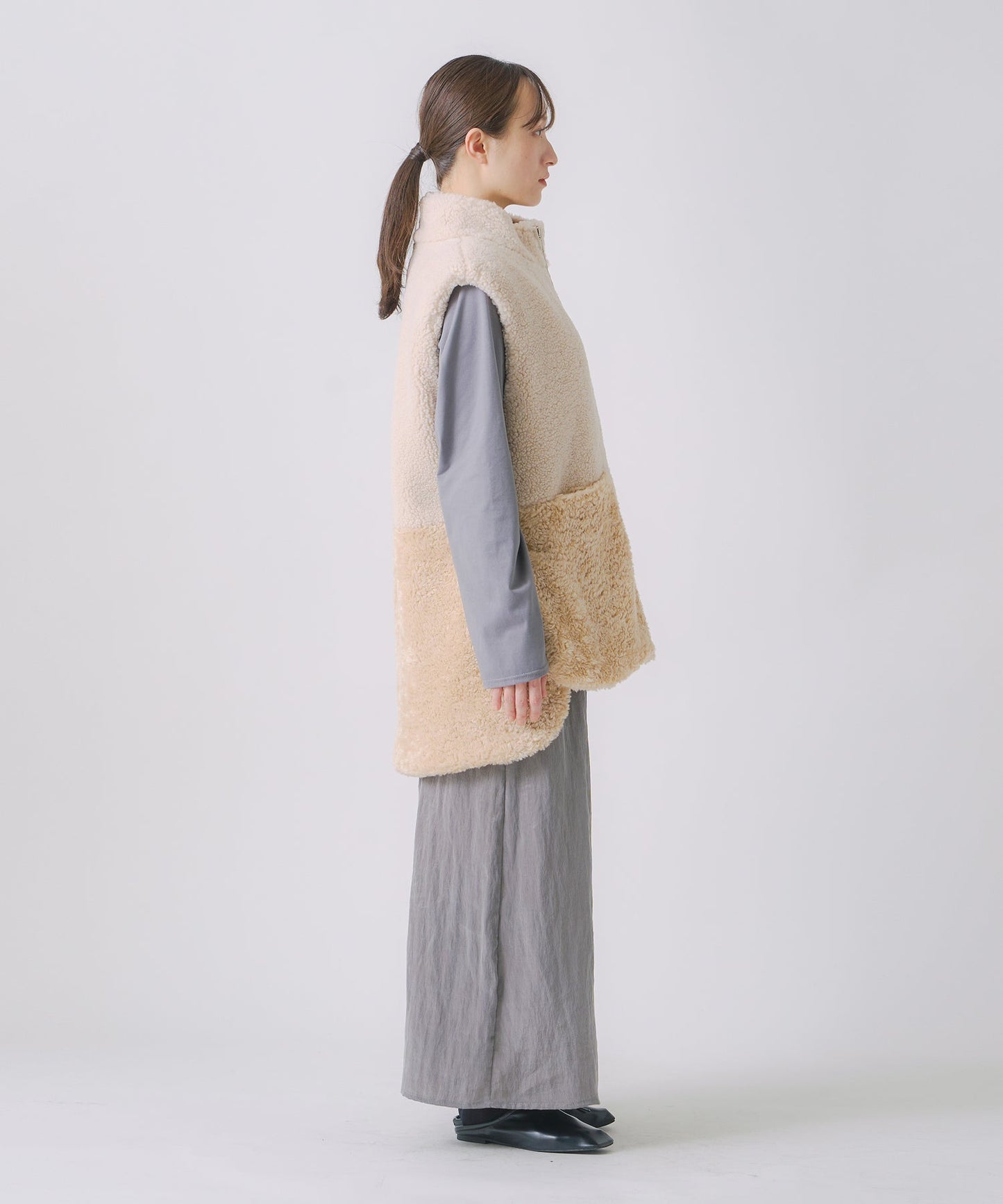 eco fur combination vest / WHT25FJK4045