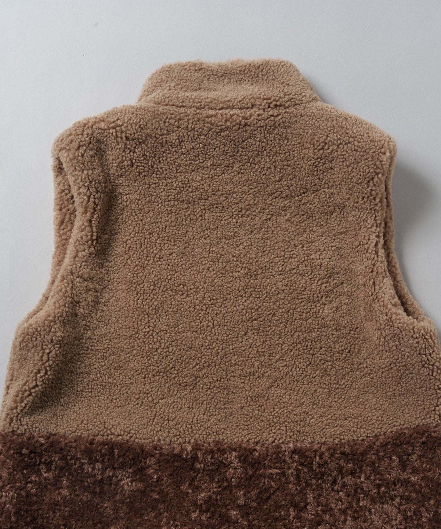 eco fur combination vest / WHT25FJK4045