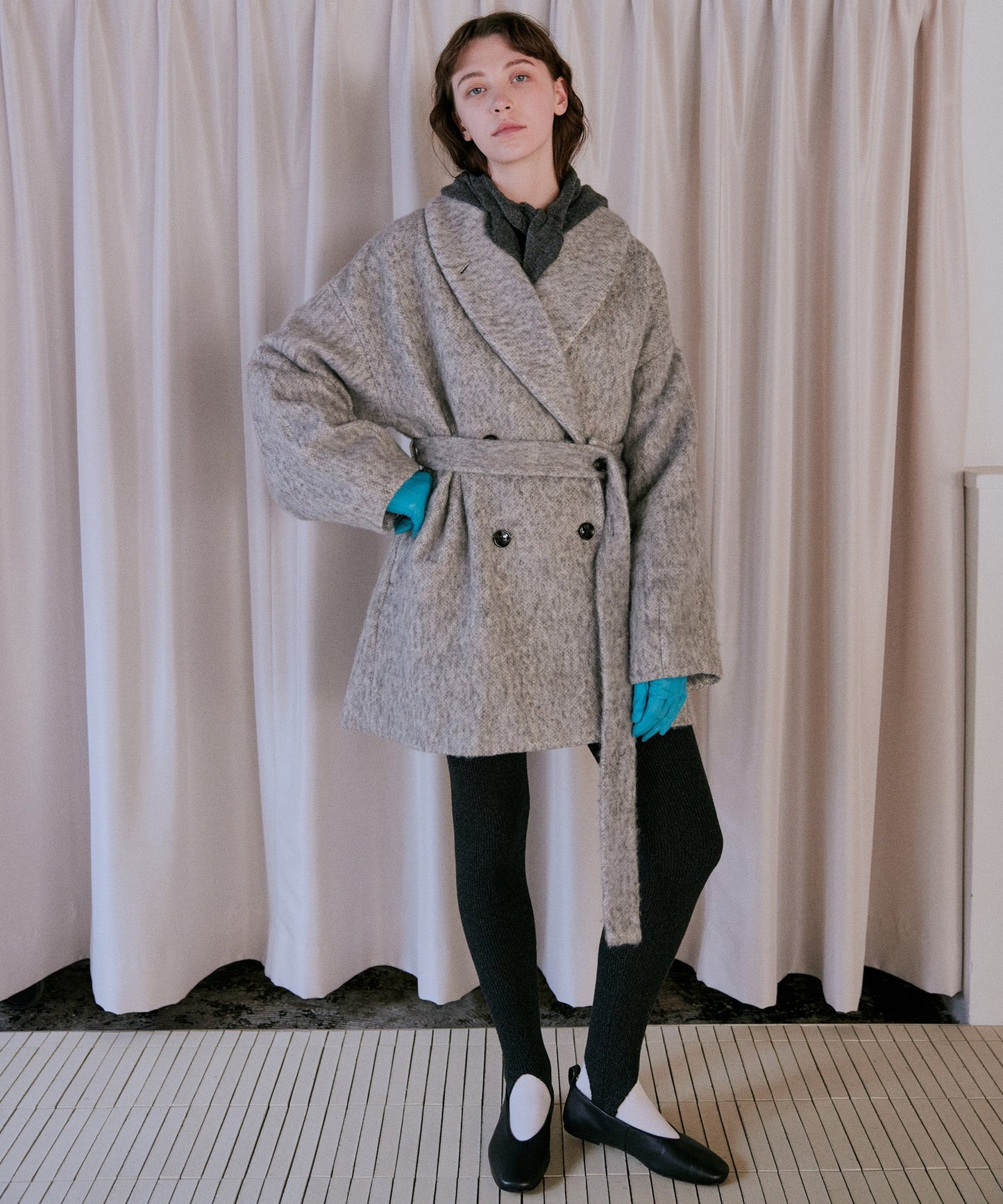 shaggy wool coat / WHT25FJK4046