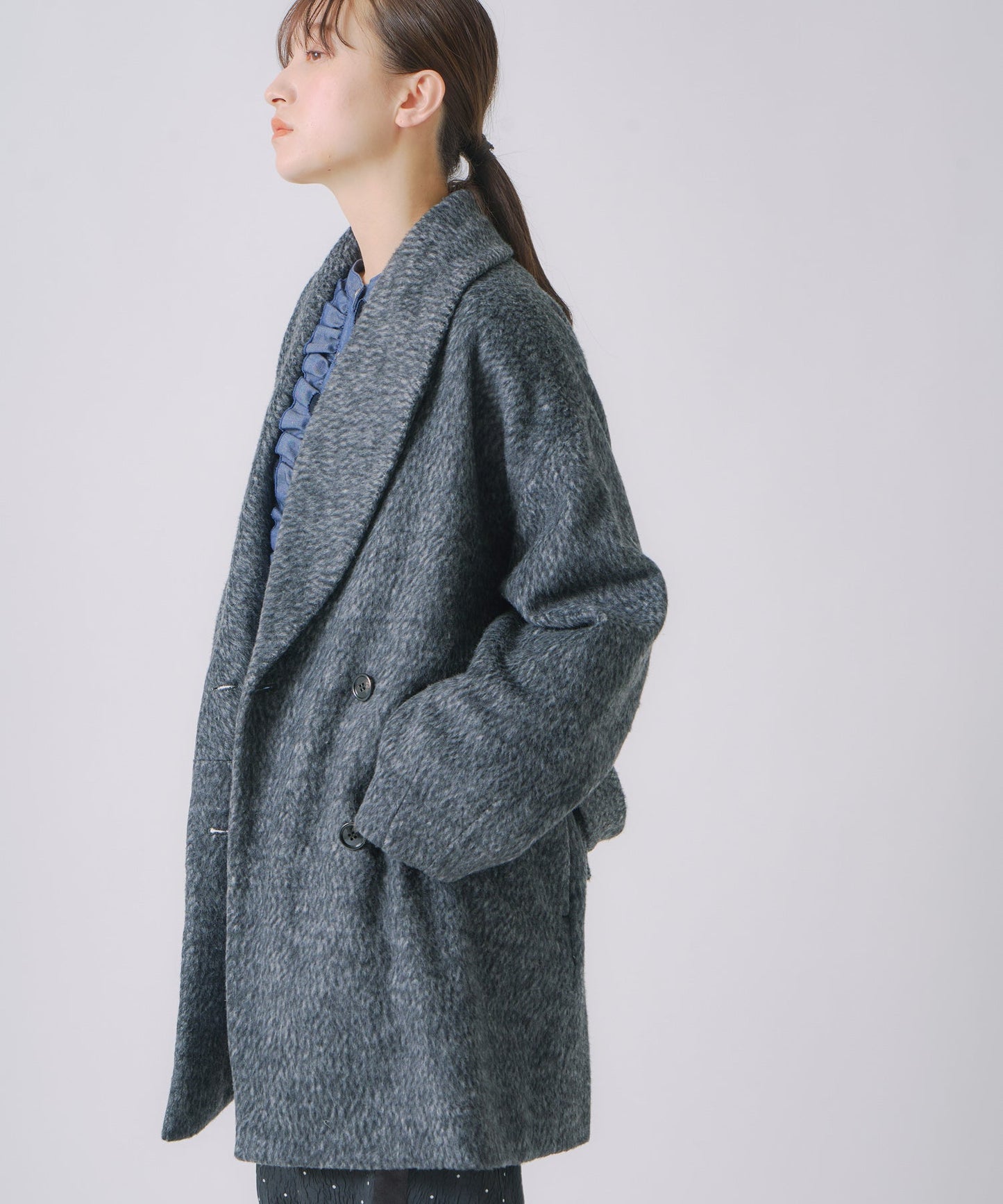 shaggy wool coat / WHT25FJK4046