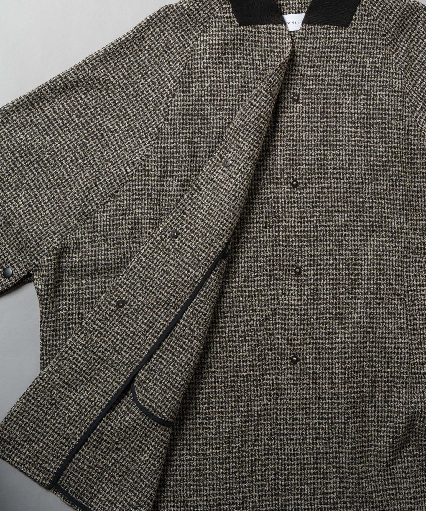 round cape jacket / WHT25FJK4047
