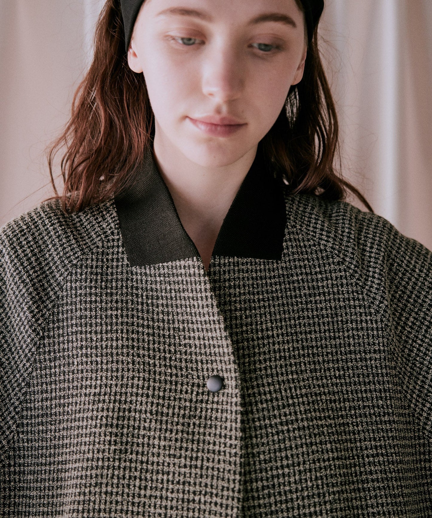 round cape jacket / WHT25FJK4047