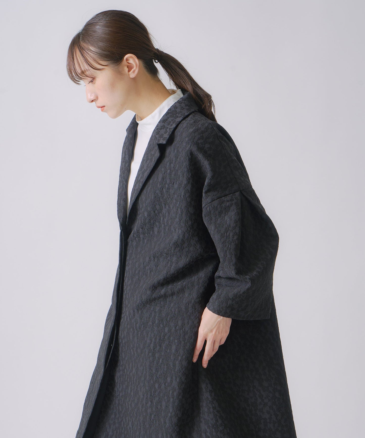 jacquard tent line coat / WHT25FJK4048