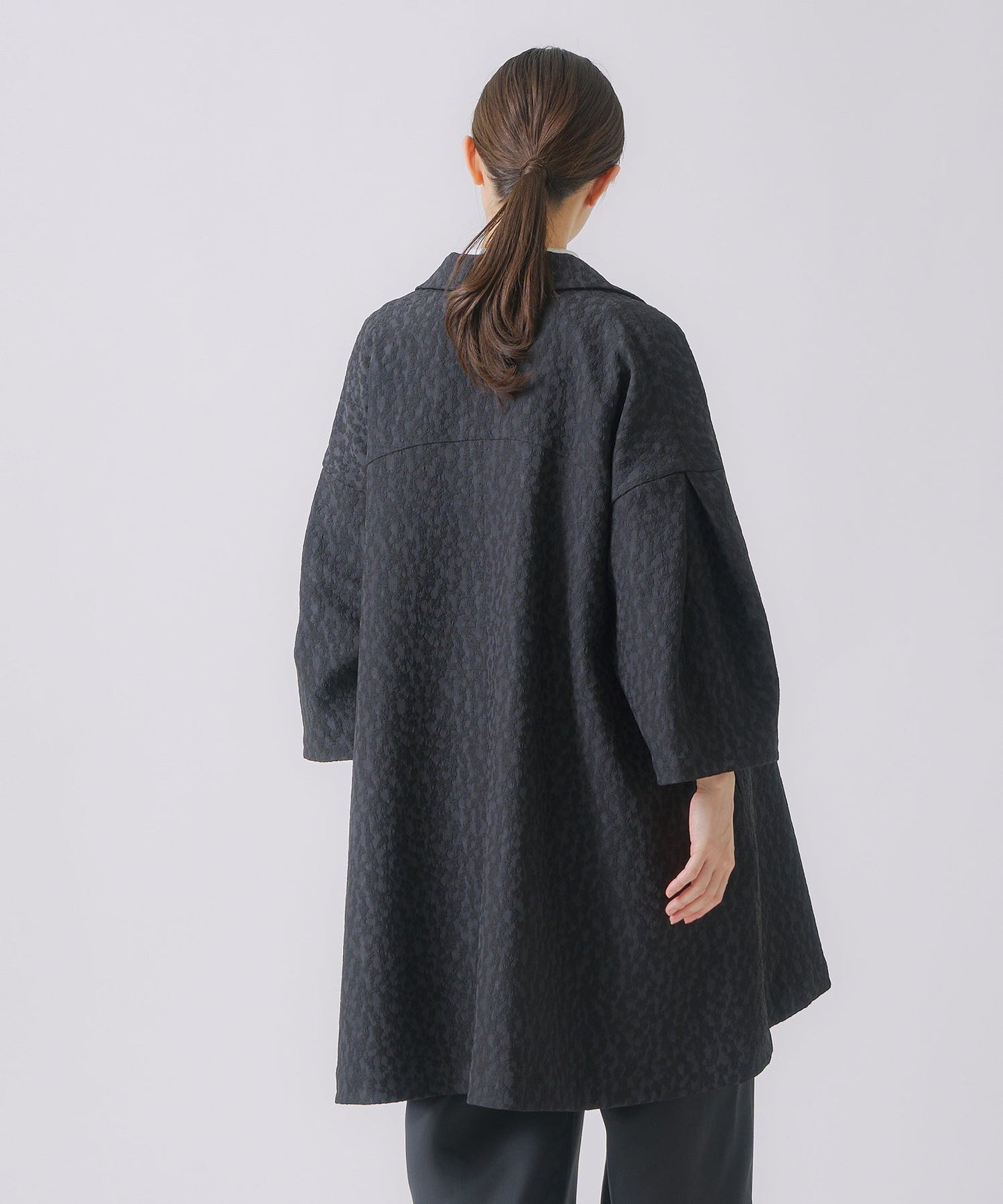 jacquard tent line coat / WHT25FJK4048
