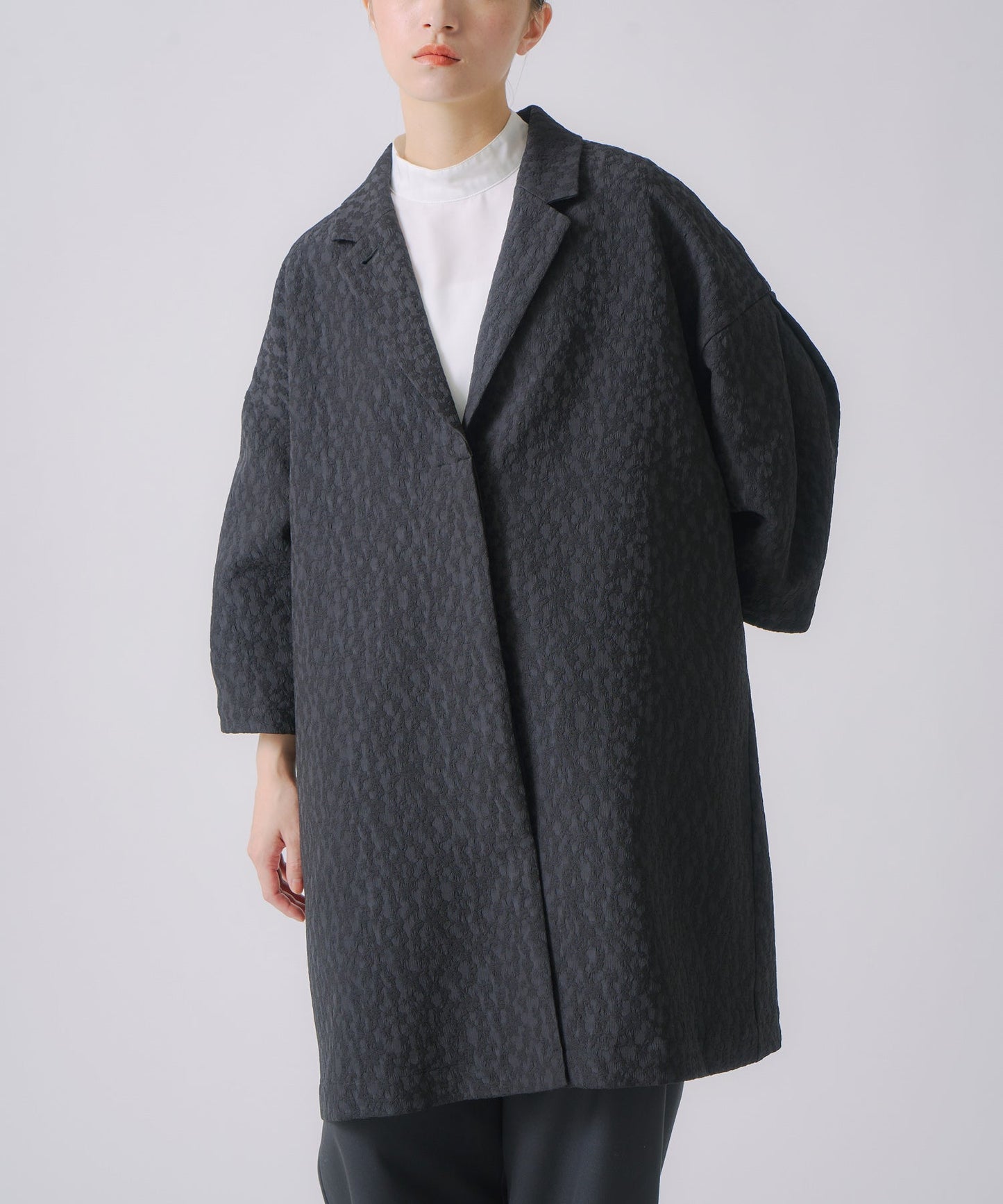 jacquard tent line coat / WHT25FJK4048