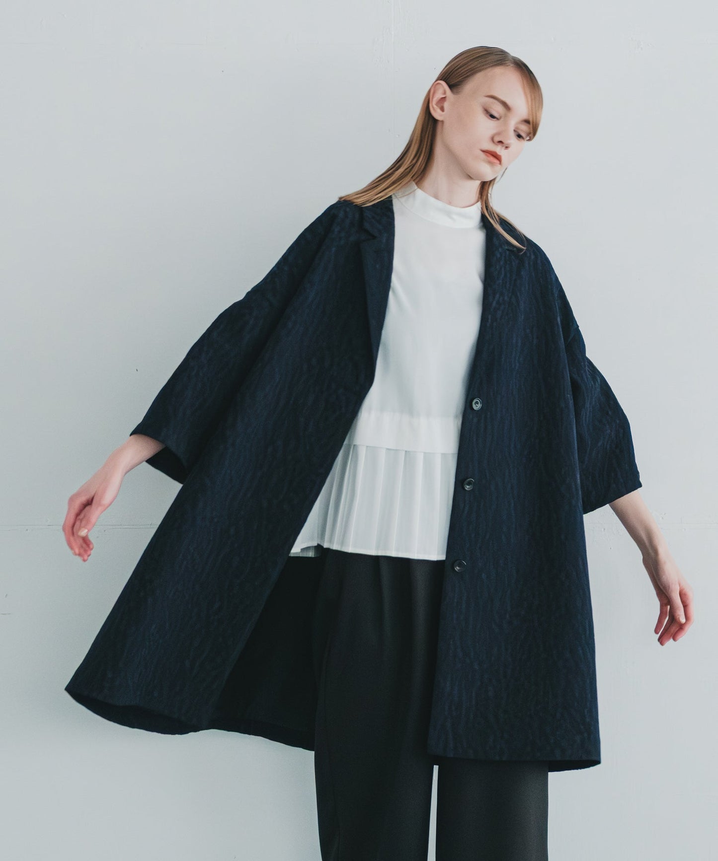 jacquard tent line coat / WHT25FJK4048