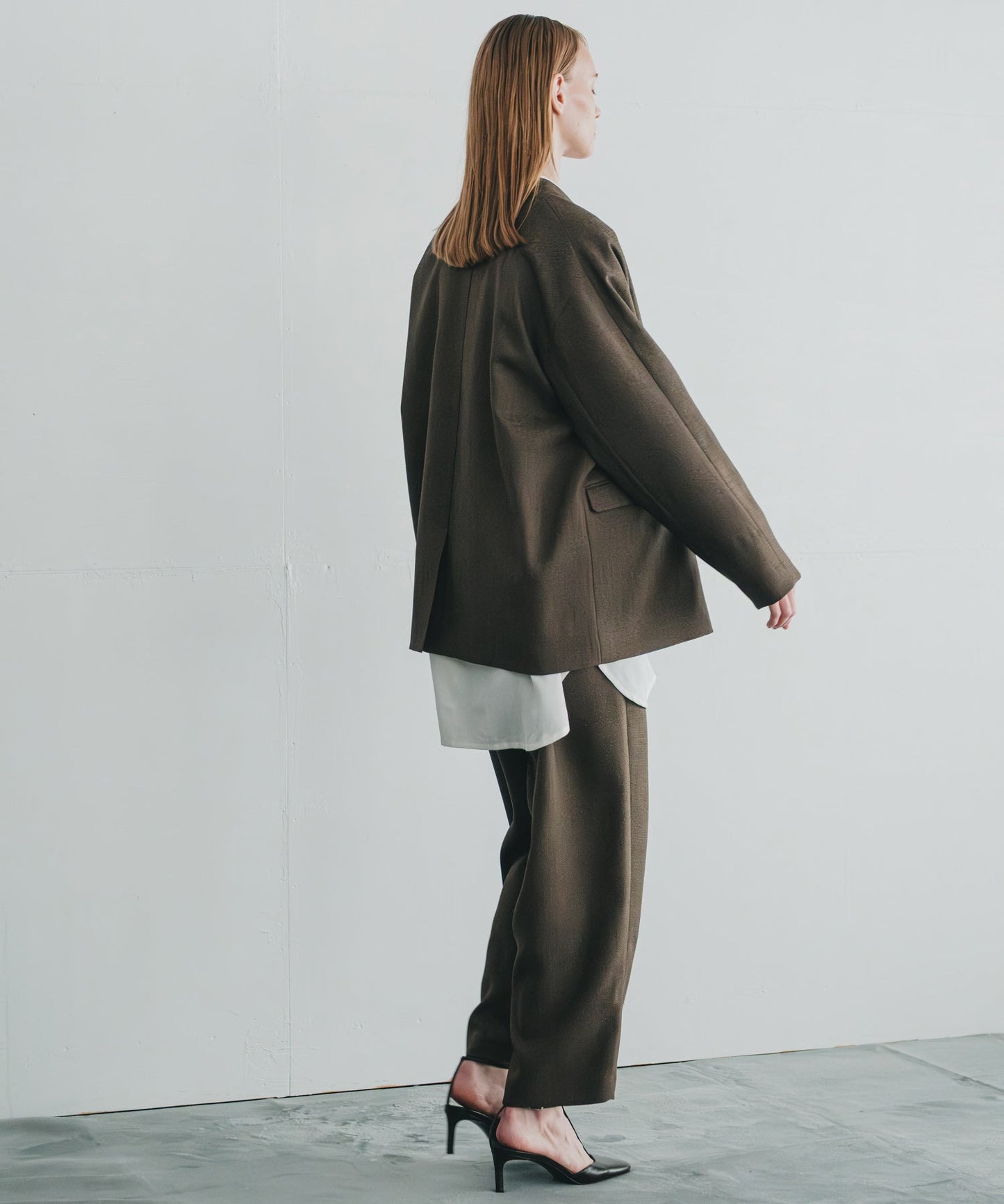 chic tweed over jacket / WHT25FJK4049