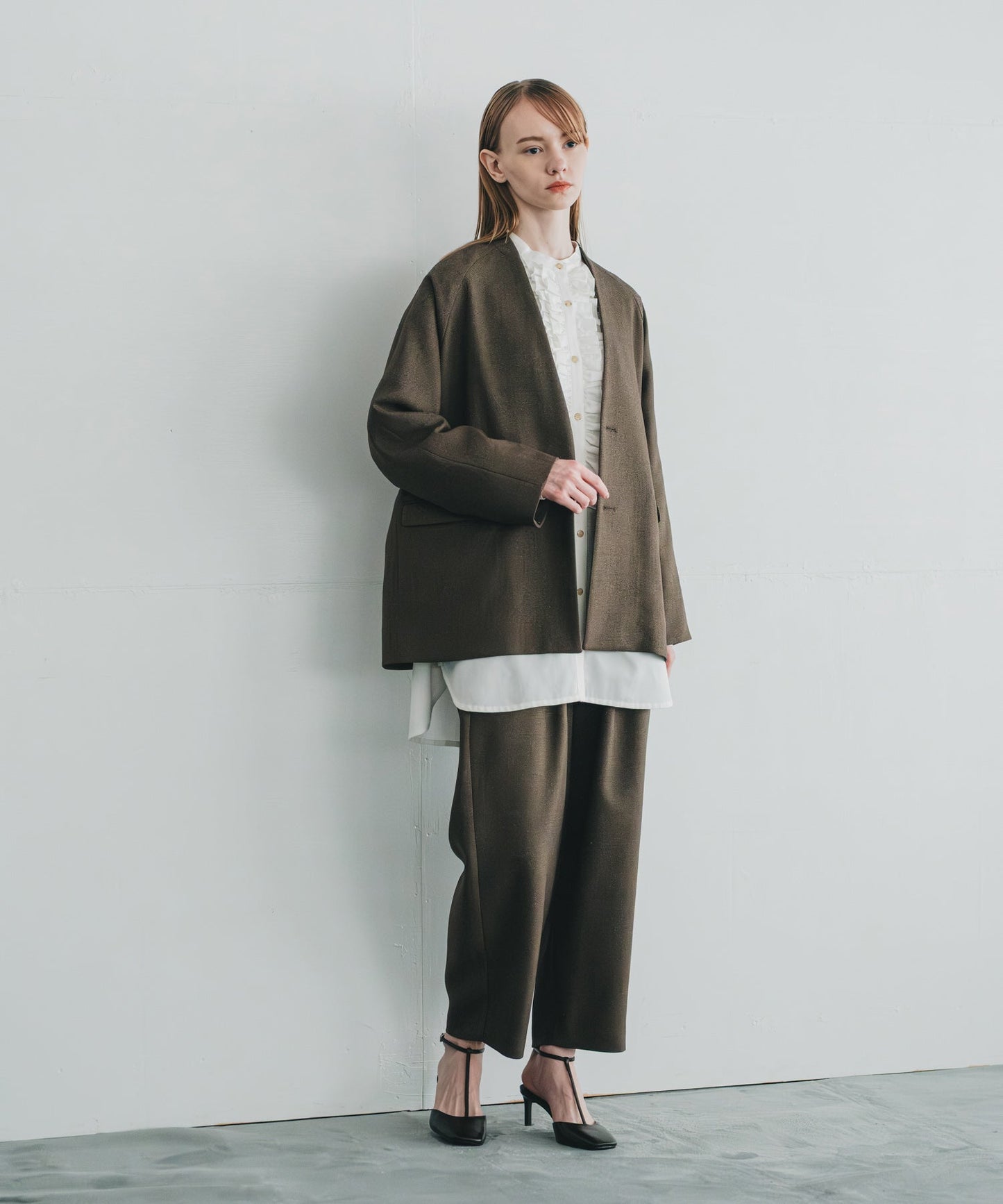 chic tweed over jacket / WHT25FJK4049