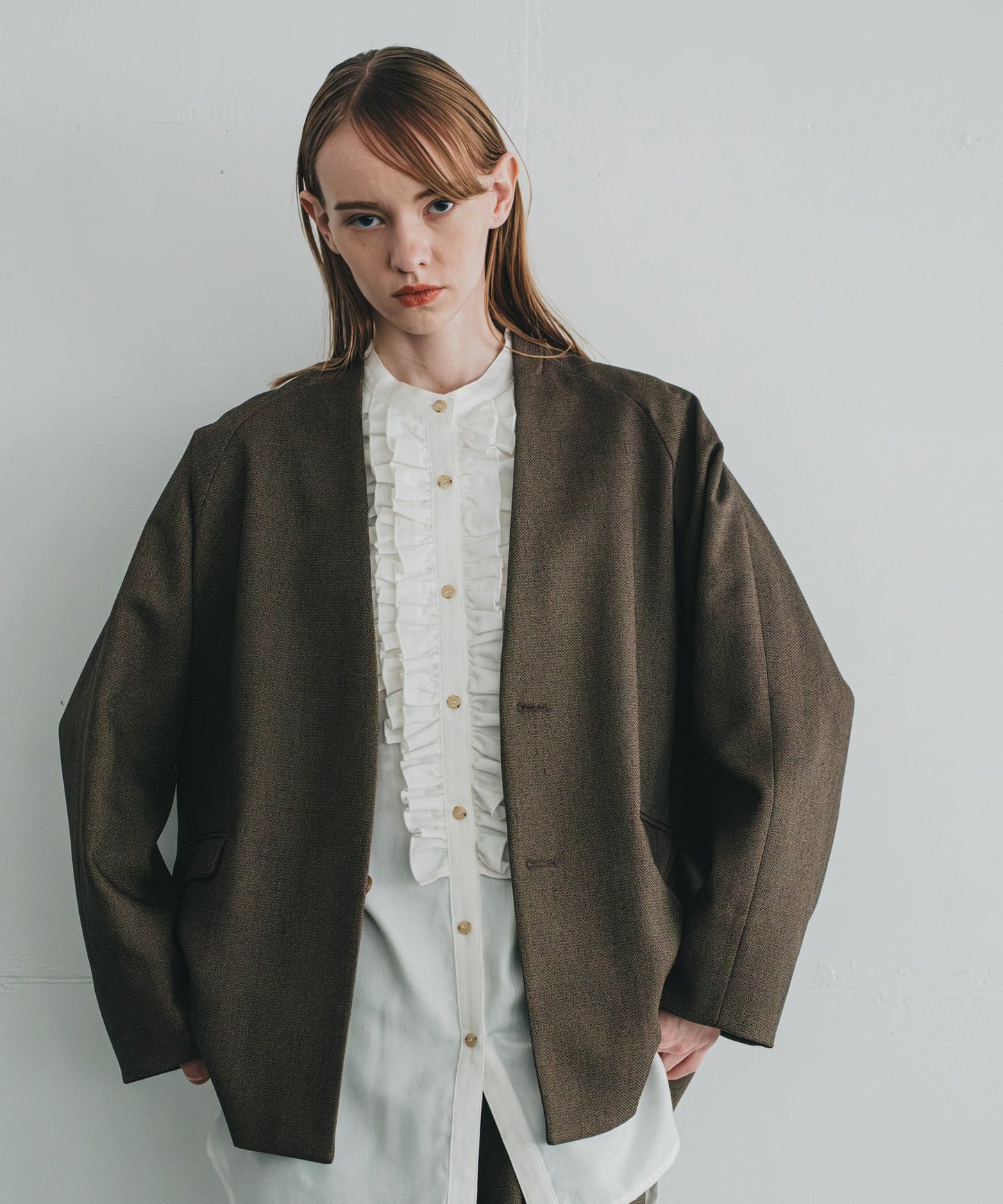 chic tweed over jacket / WHT25FJK4049