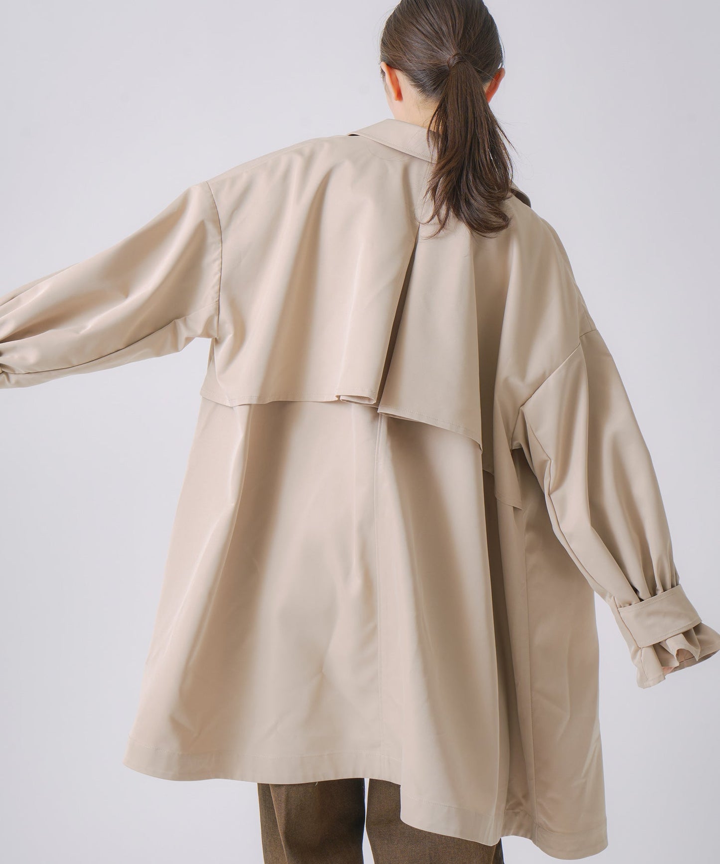 tent layered coat / WHT25FJK4050