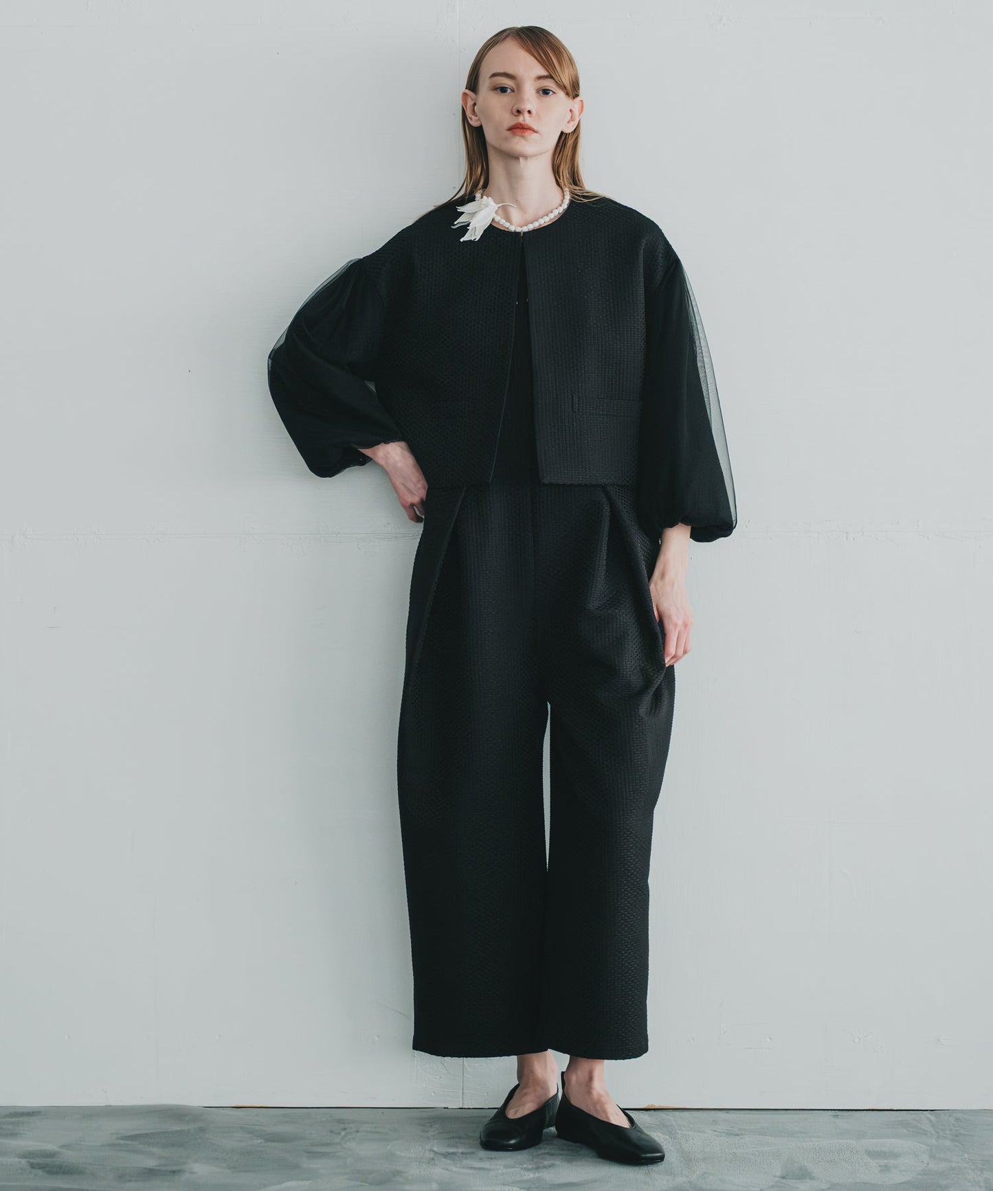 tulle layered sleeve jacket / WHT25FJK4052
