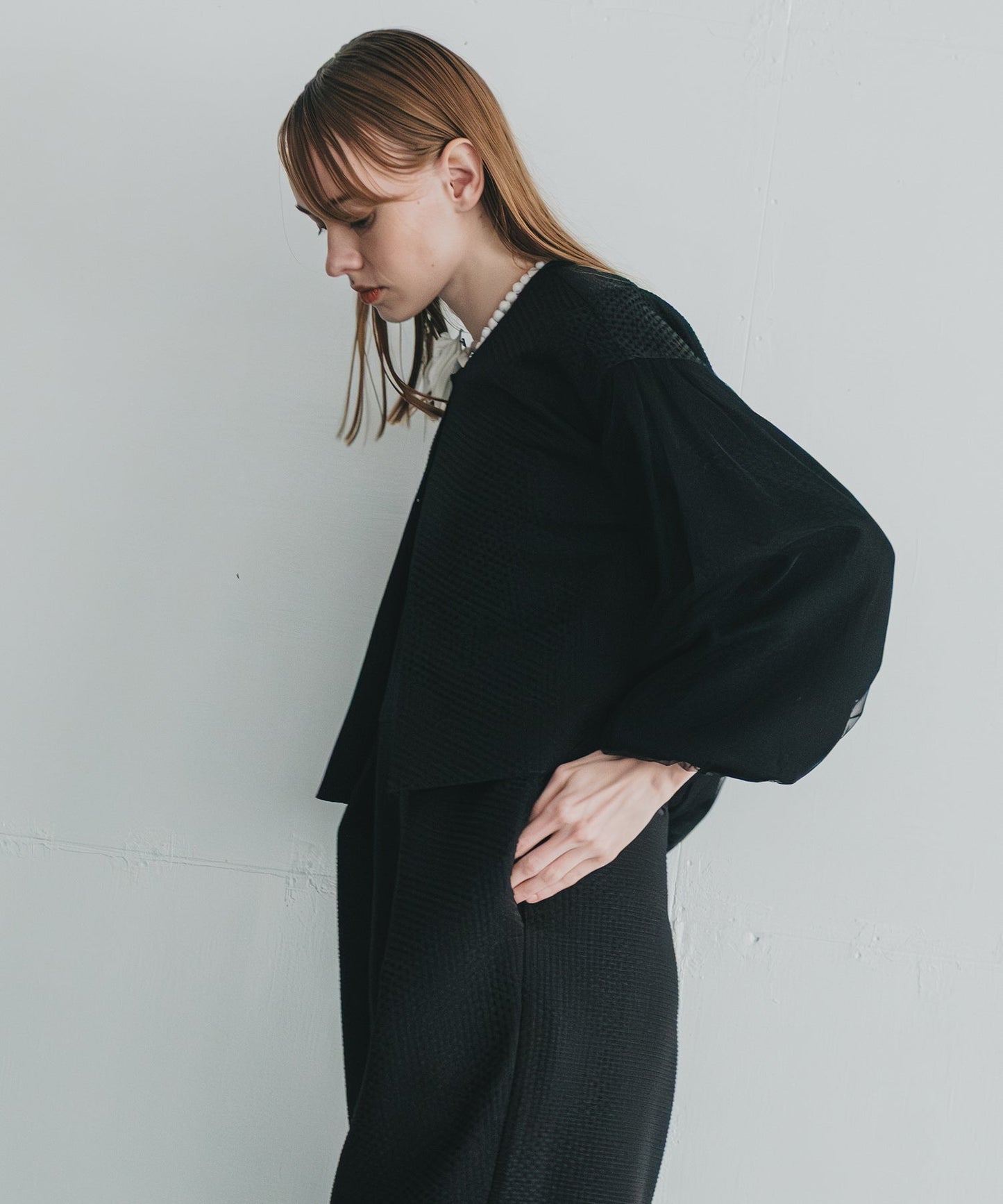 tulle layered sleeve jacket / WHT25FJK4052