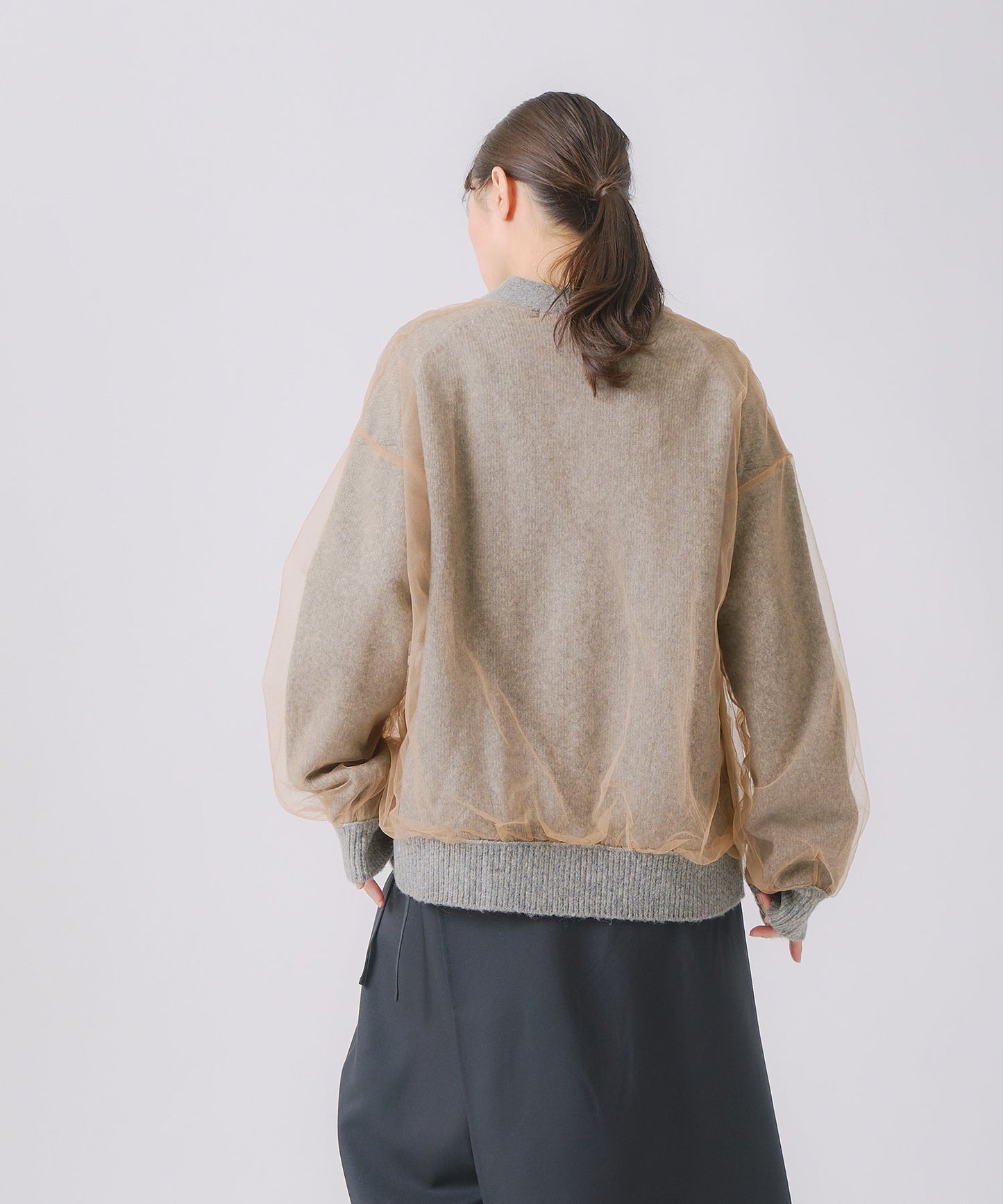 tulle layered knit cardigan / WHT25FKN4035