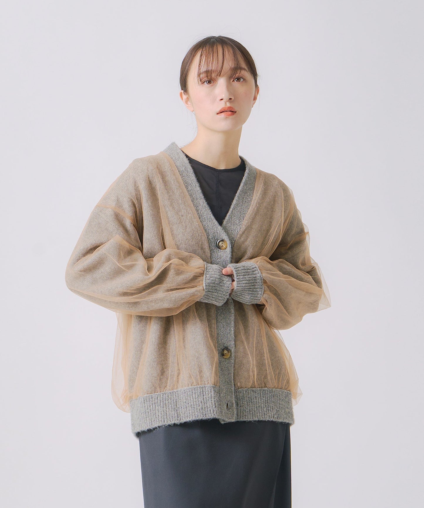 tulle layered knit cardigan / WHT25FKN4035