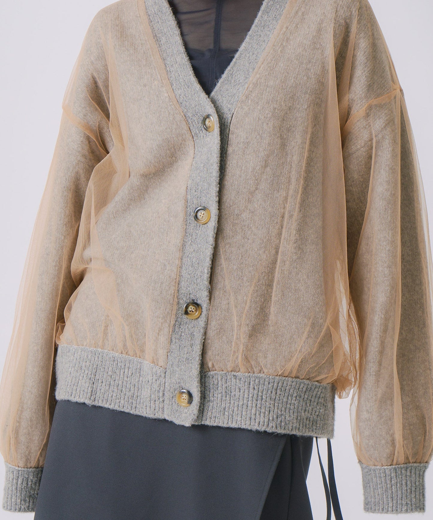 tulle layered knit cardigan / WHT25FKN4035