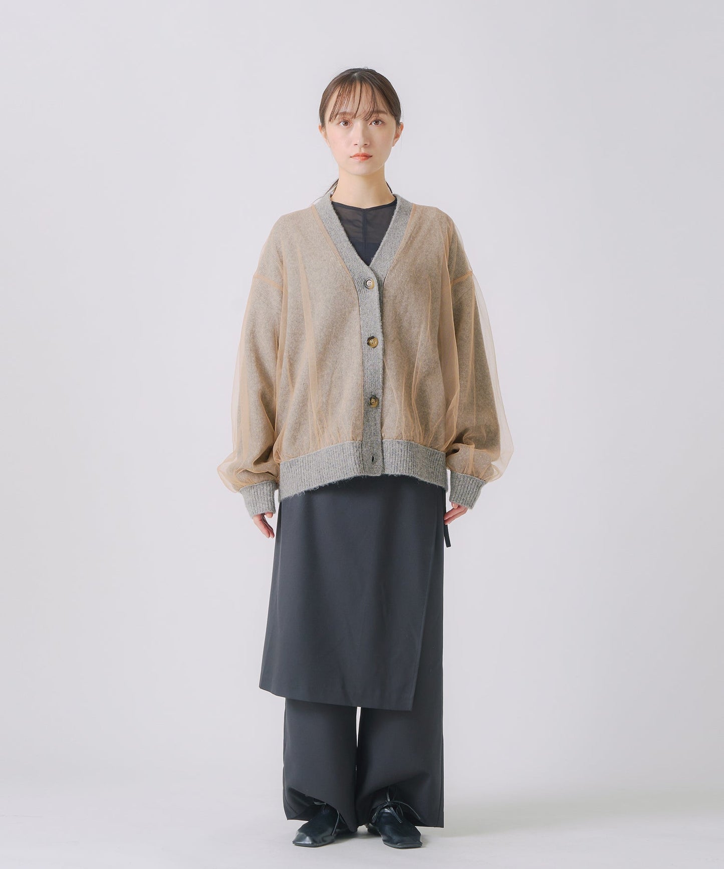 tulle layered knit cardigan / WHT25FKN4035