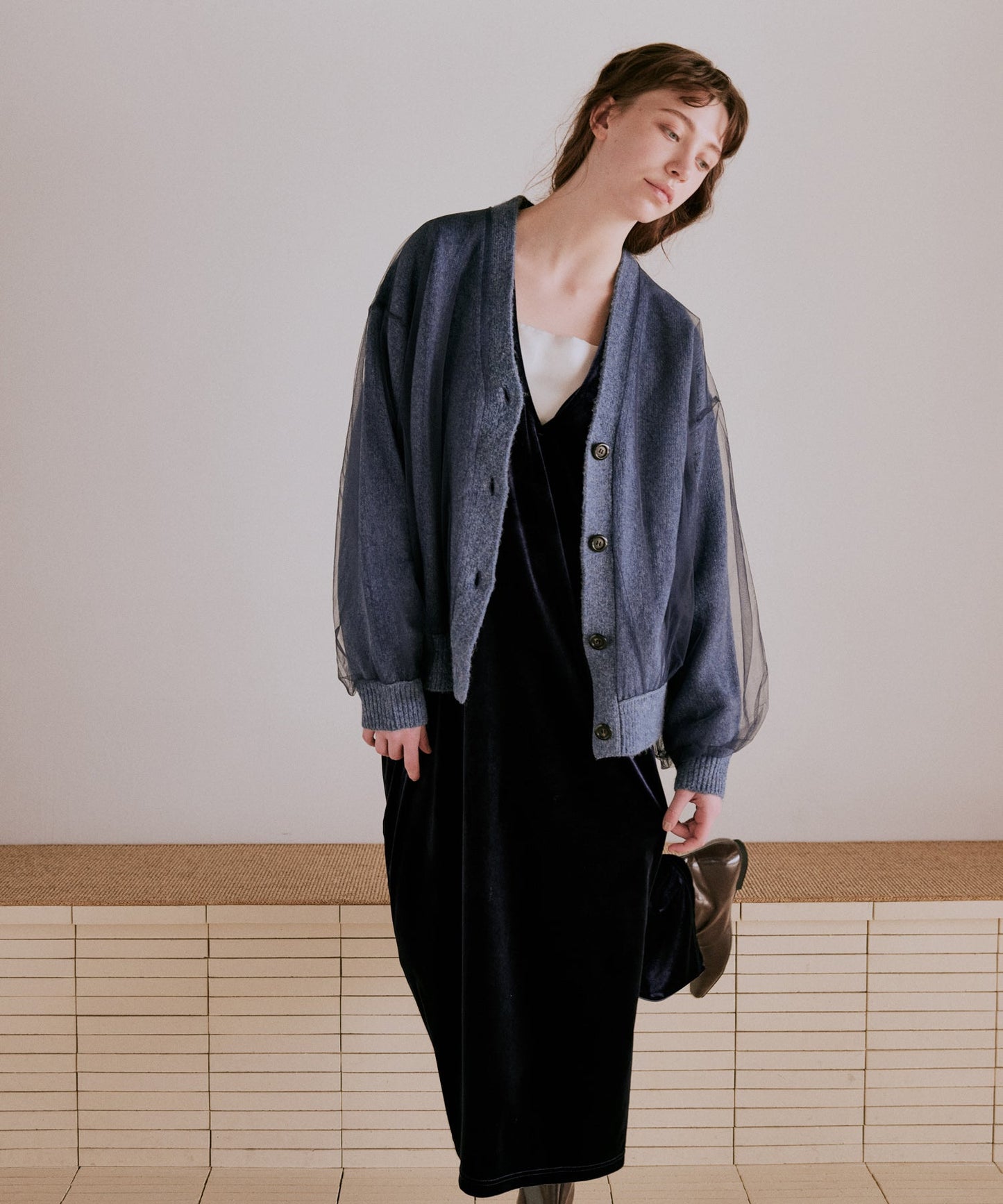 tulle layered knit cardigan / WHT25FKN4035