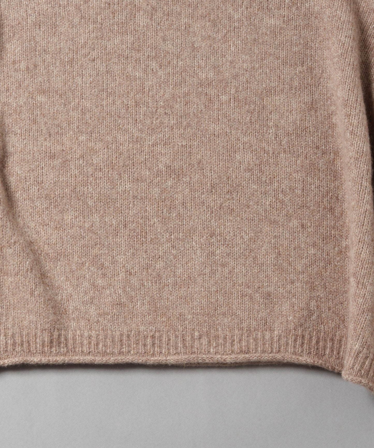 cashmere wide square knit / WHT25FKN4037
