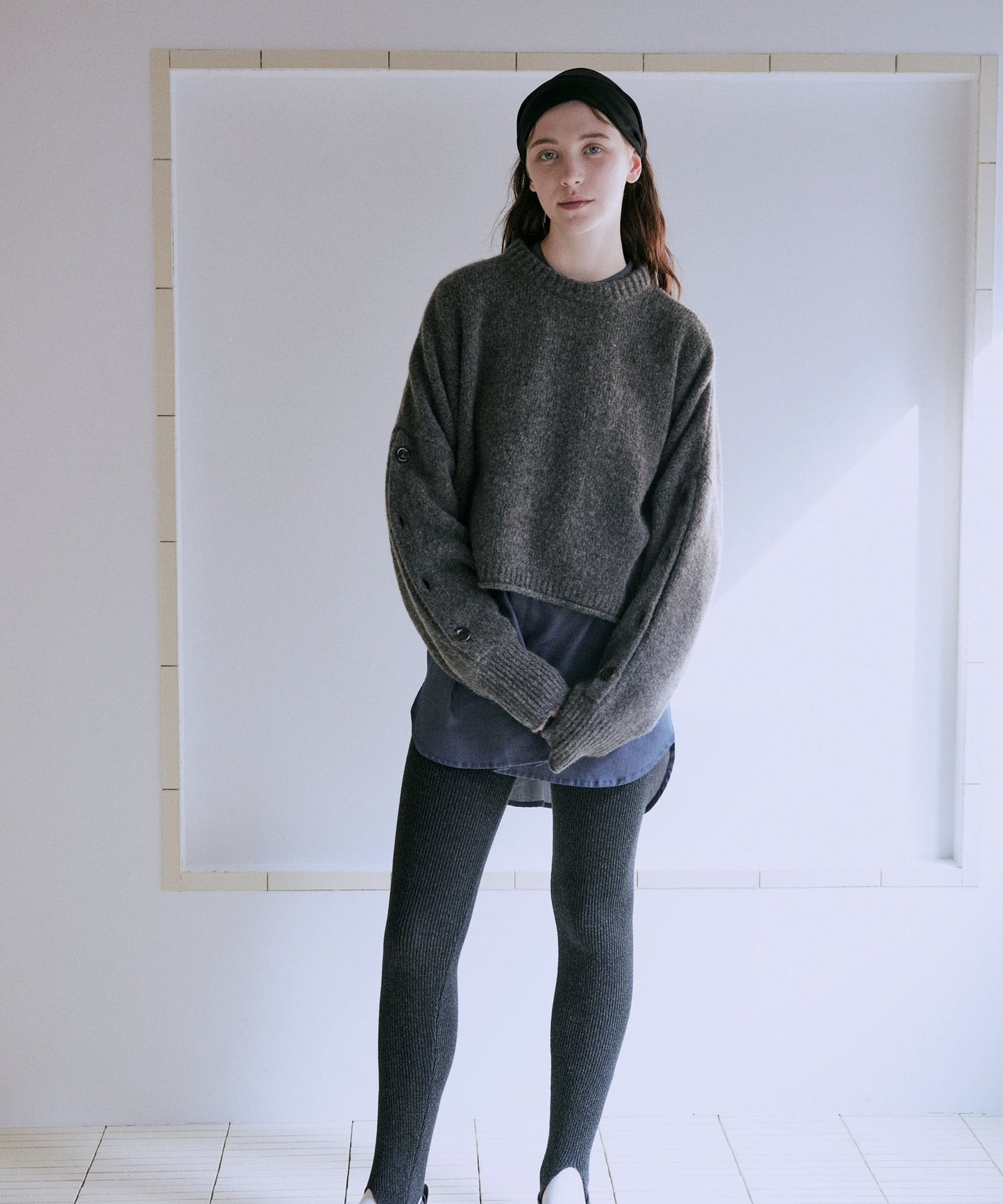 cashmere wide square knit / WHT25FKN4037