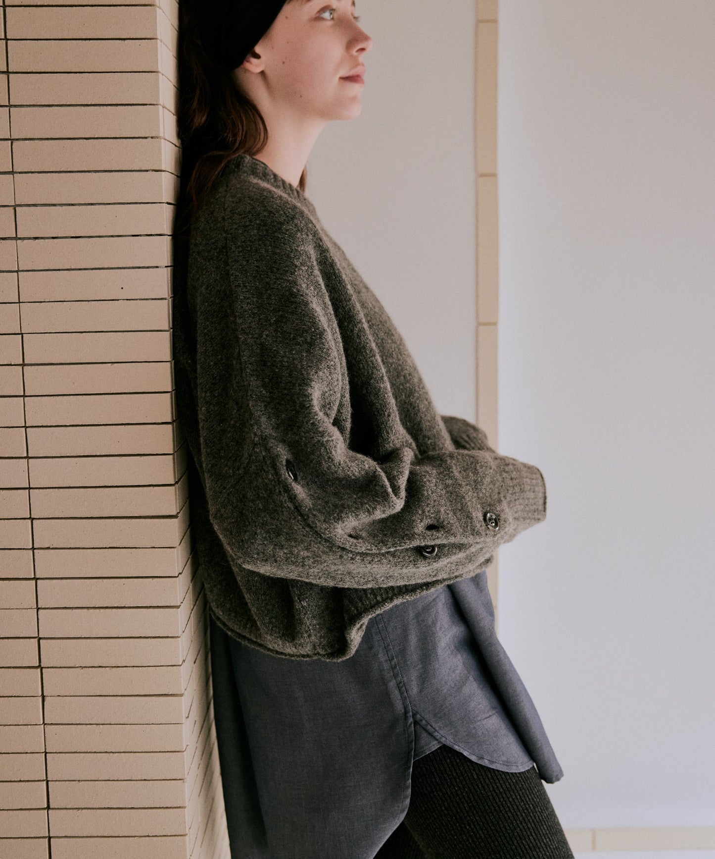 cashmere wide square knit / WHT25FKN4037