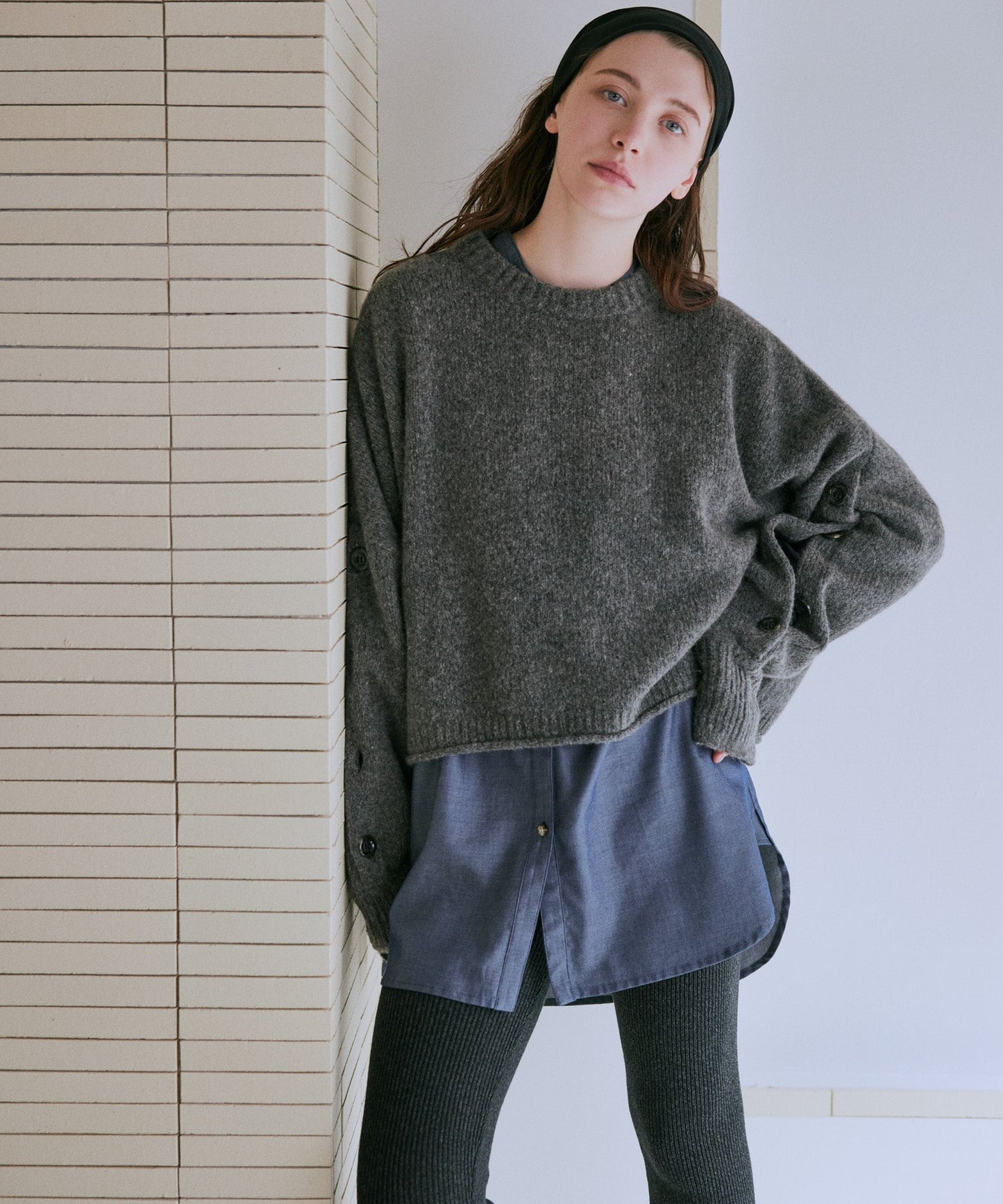 cashmere wide square knit / WHT25FKN4037